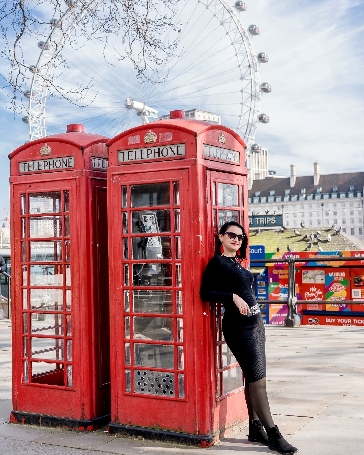 Popular spot REDPHONE BOX &amp; LONDON EYE, do you know where is the spot? 🤩

Let me guide you step by step. 

From anywhere you travel reach Westminster Station 

1️⃣ from Westminster Station take exit 3 
2️⃣ turn left, you will pass Nero Caffee 
3