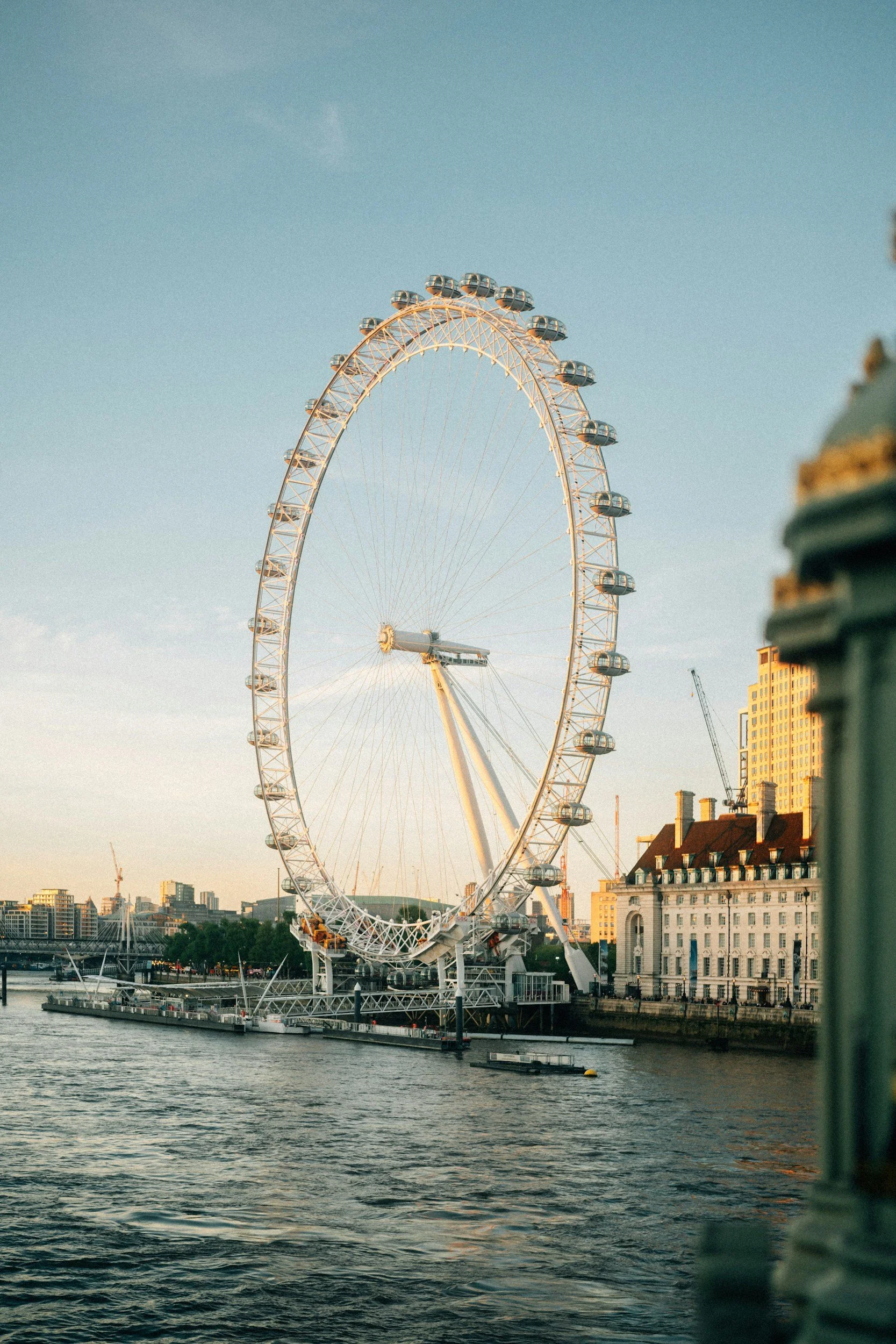 Golden Hour Photography in London: When, Where &amp; Why It Matters