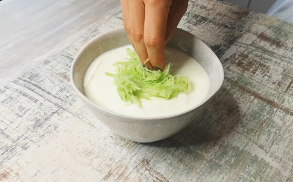 SALSA GRIEGA DE YOGUR | TZAZIKI
