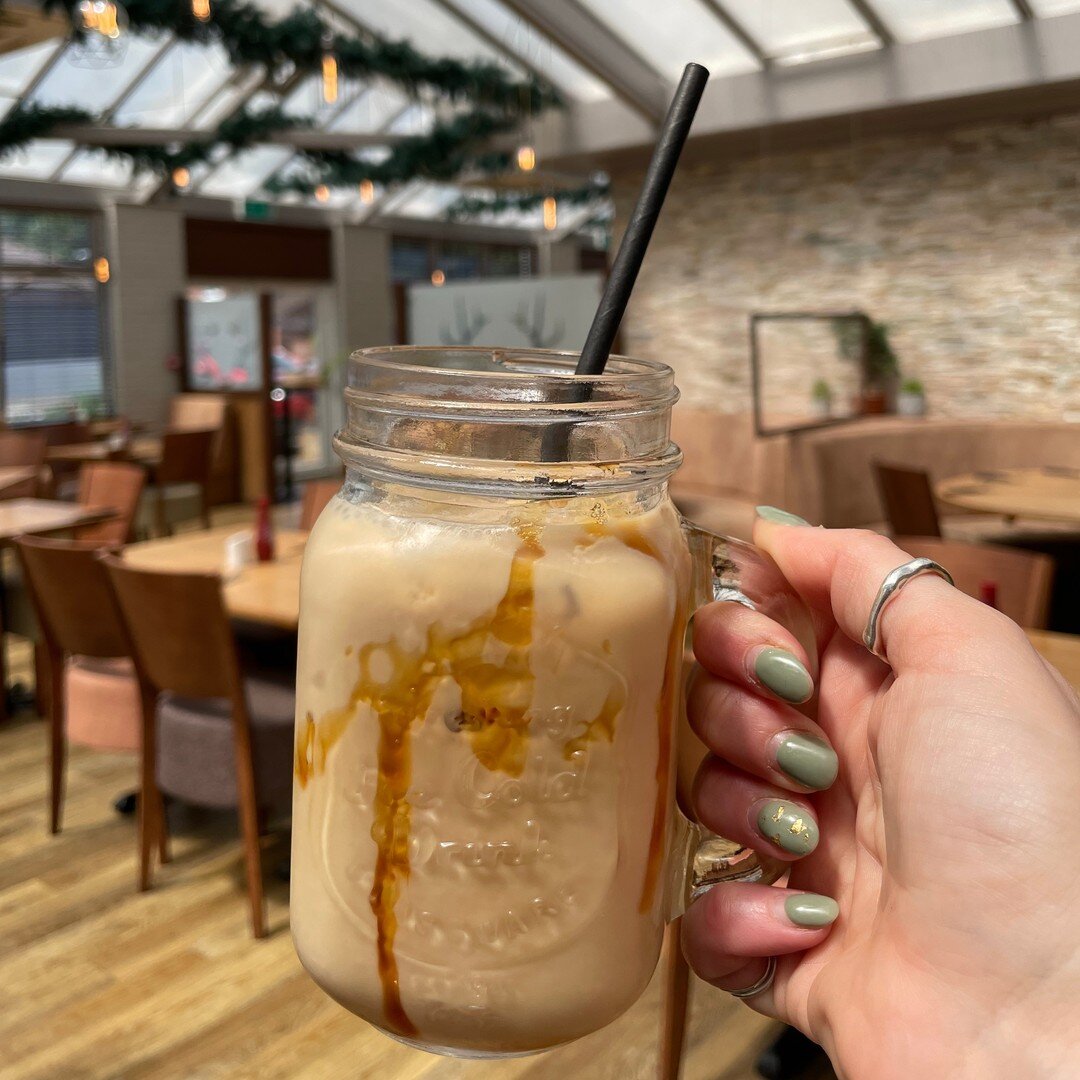 Need to cool down? 🥵☀️ Come and grab yourself one of our delicious iced coffees - add some syrup for an extra treat!

#icedcoffee #icedcoffees #icedcoffeeaddict #icedcoffeetime #icedcoffeelover #summer #sun #heat #cooldown #syrup&nbsp;#caramel #thew