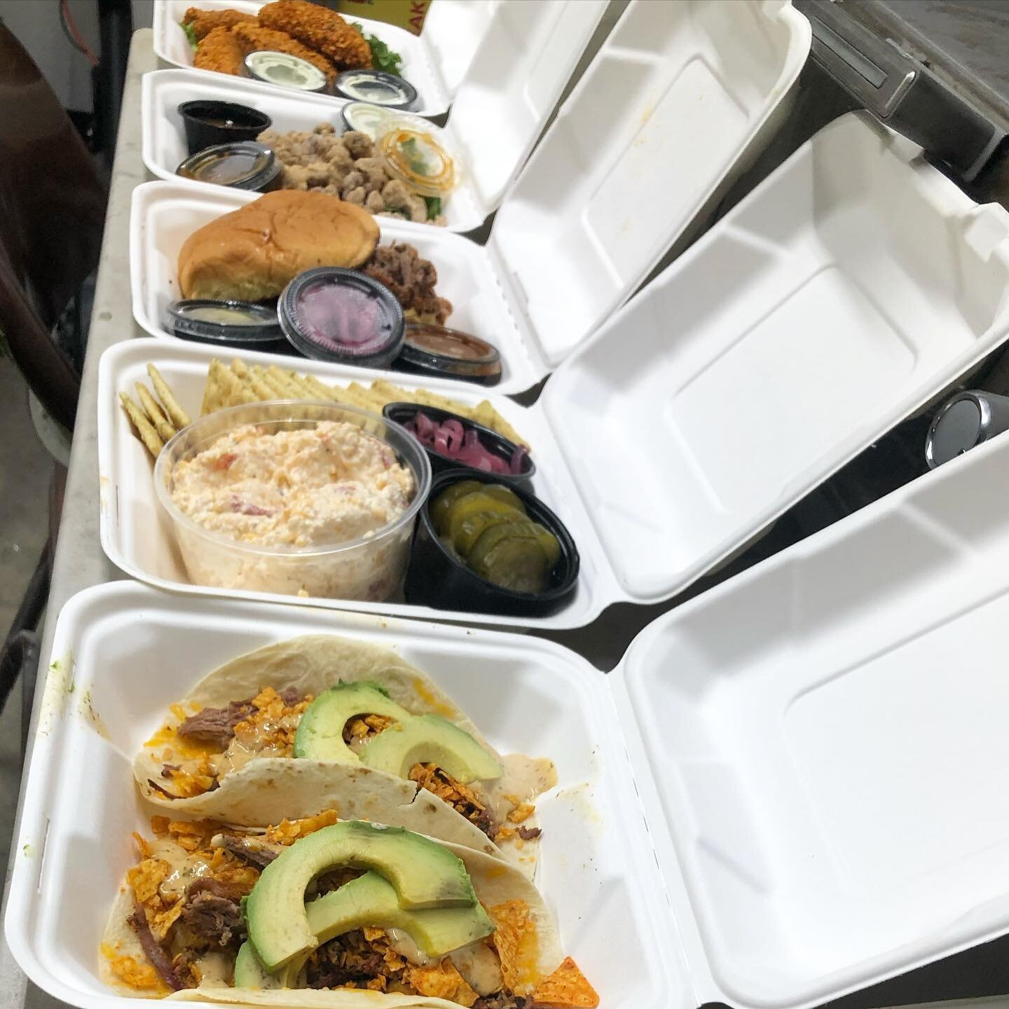 How did we wait so long to grab lunch from our new neighbor, Oz Smokehouse?! We highly recommend coming to your appointment hungry and walking a block south! 

#supportlocal #supportlocalbusiness #supportlocalbusinesses #supportsmallbusiness #support