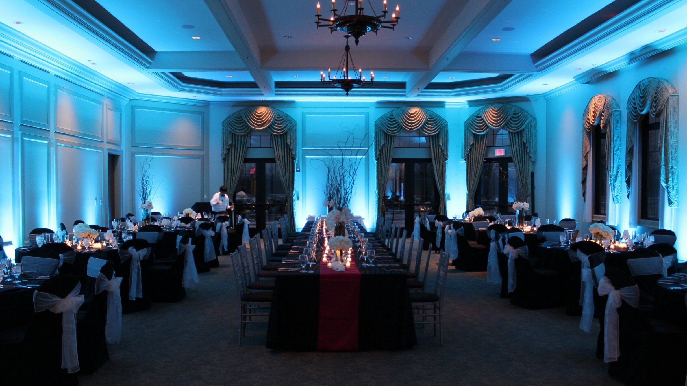 1757+uplighting+-+Tiffany+blue.jpg