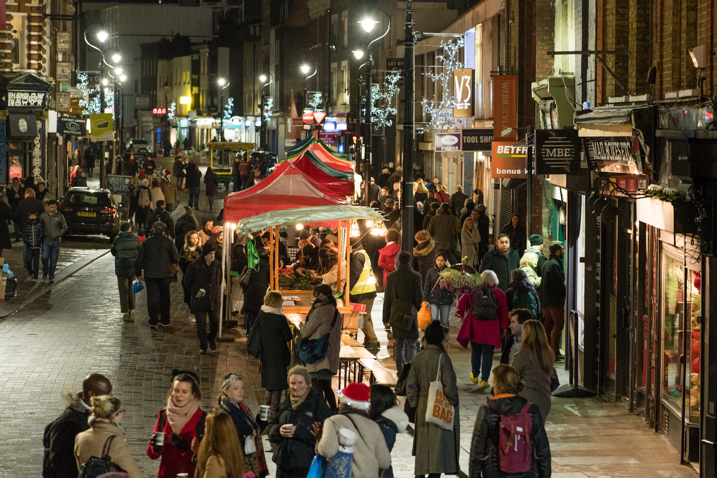 Christmas market milling.jpg