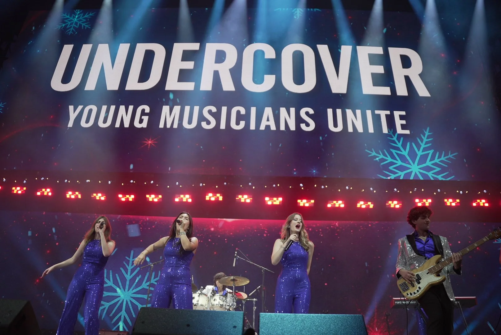 Talented young musicians openfor stars at Miami Jingle Ball