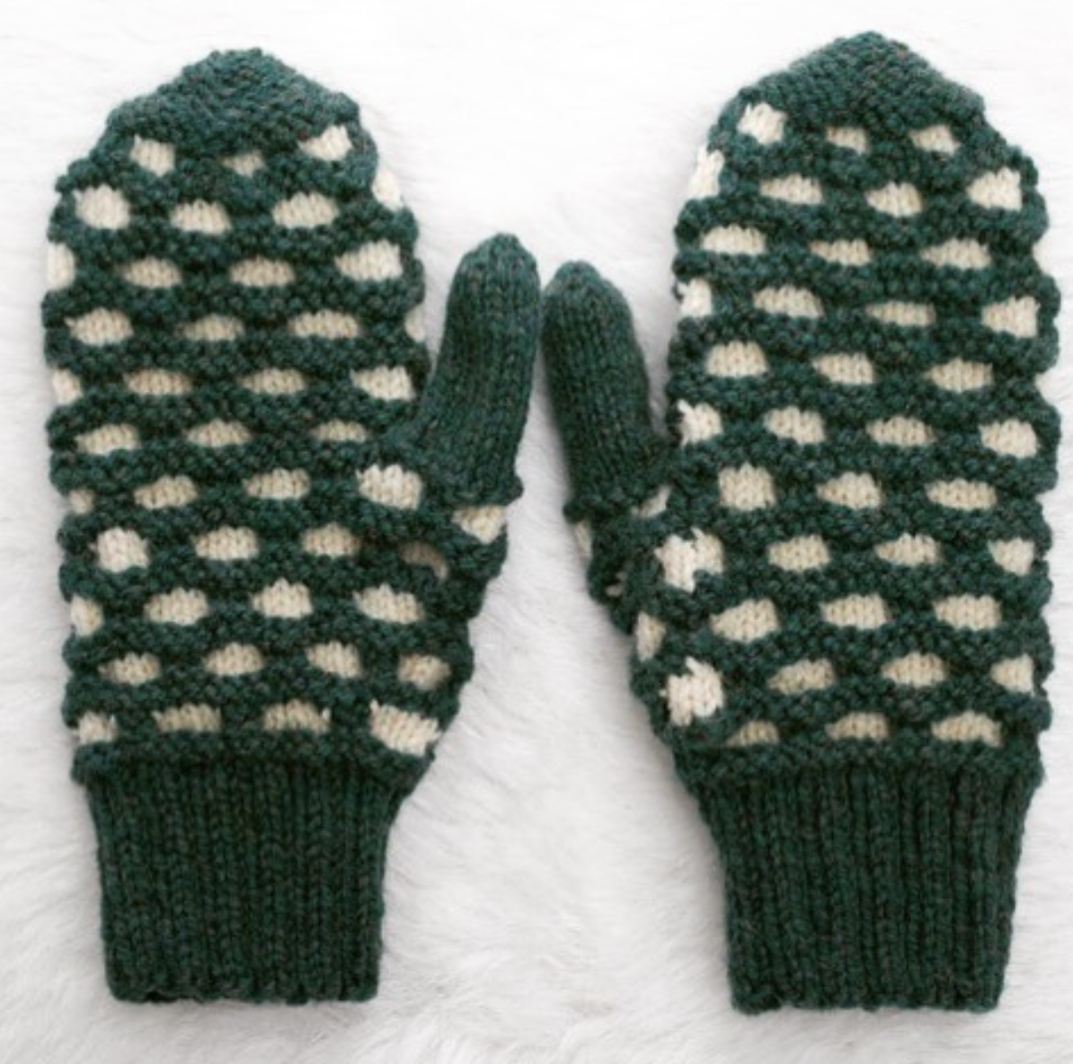 Mimis mittens.png