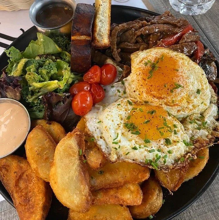 Spectrum Square Spotlight: @eggstatic_canada

If breakfast is your favourite meal of the day, Eggstatic at Spectrum Square is your spot. From hearty omelettes to fluffy pancakes and classic eggs benny, it&rsquo;s the perfect place to start your morni