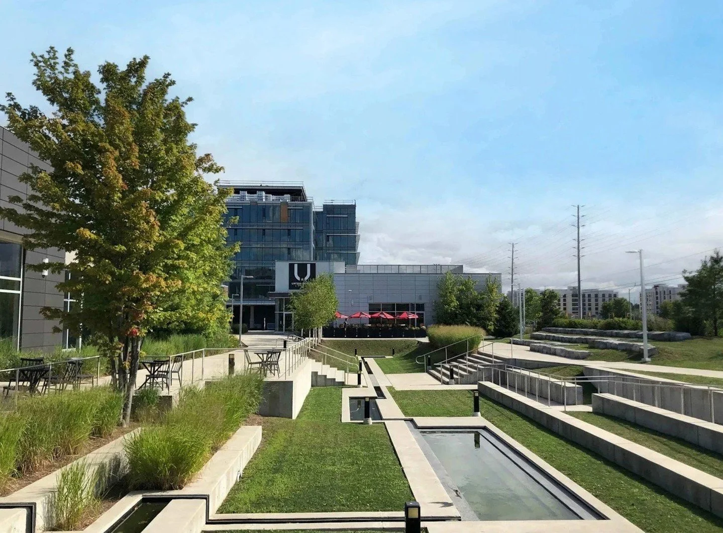 It's #SmallBusinessSaturday, and we're encouraging you to eat local, shop local, and support the small businesses that make Spectrum Square shine. 🌟