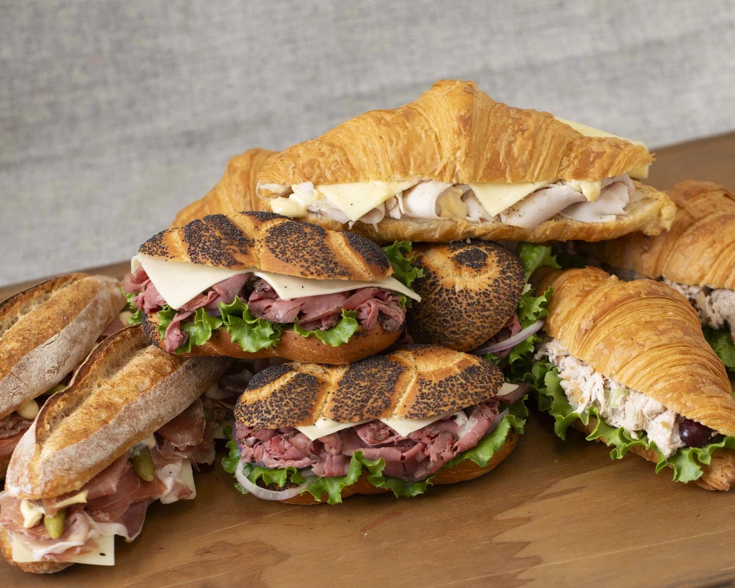 Make your next office lunch the easiest and tastiest yet. Order our savory Sandwich Platter with 10 of your favorite assorted sandwiches. Fresh, flavorful, and ready to share. 🥪