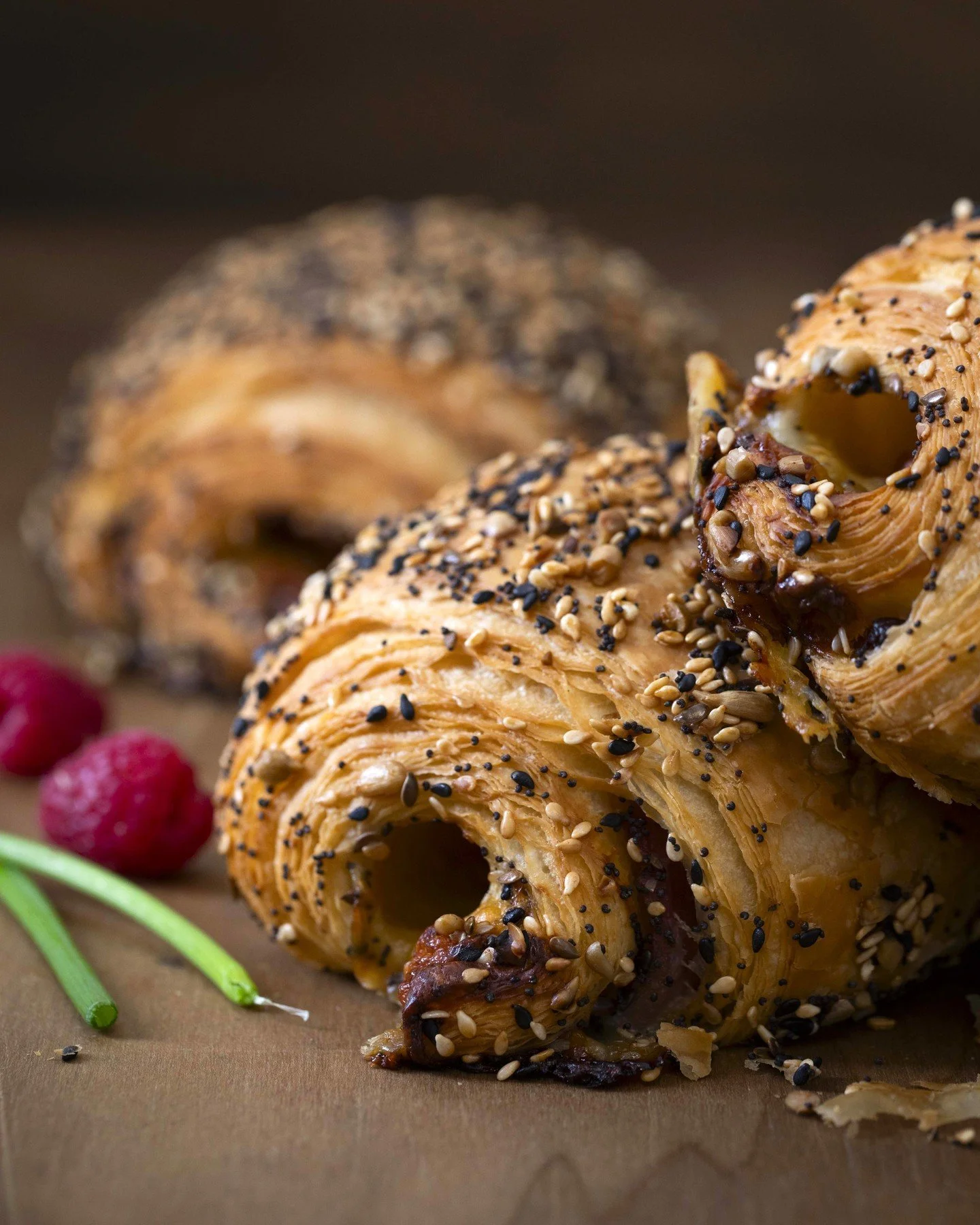 If you&rsquo;re craving something savory, our Smoked Ham - Gruy&egrave;re Croissant has you covered. Flaky croissant filled with ham, melty cheese, and a touch of whole grain mustard, finished with a crunchy coating of toasted poppy, sesame, and sunf