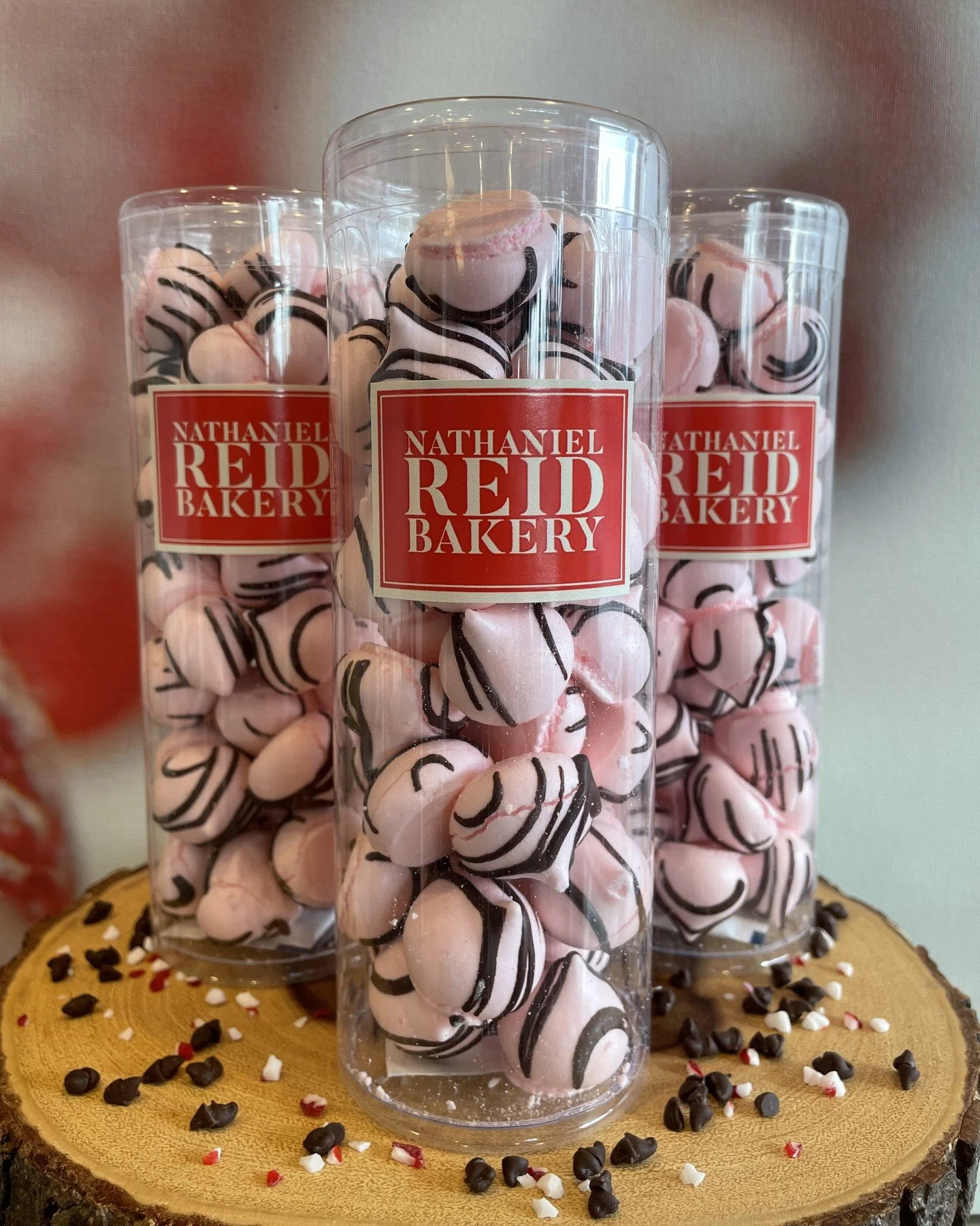 New for the season: dark chocolate&ndash;peppermint meringues! Light, crisp, and full of holiday flavor, they&rsquo;re great for gifting, stocking stuffers, or as a treat for yourself. 

Available for pre-order as part of our winter holiday menu at n