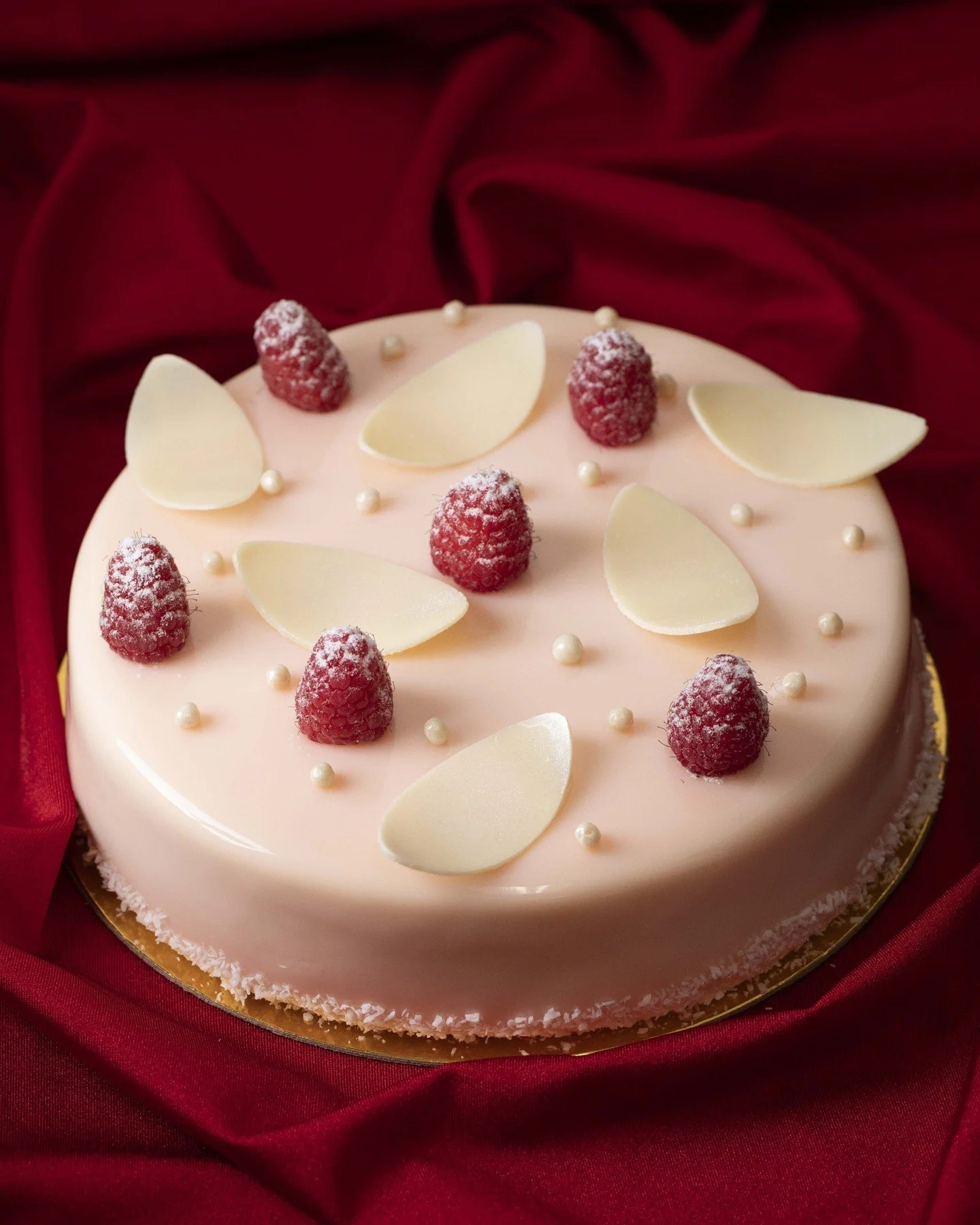 Our New Year's pre-ordering is open! To order your favorite sweet and savory selections to kick off the new year, visit our website at nrbakery.com/new-years or give us a call at 314-858-1019! 

Pictured: 6" Caia, vanilla bean mousse layered wit
