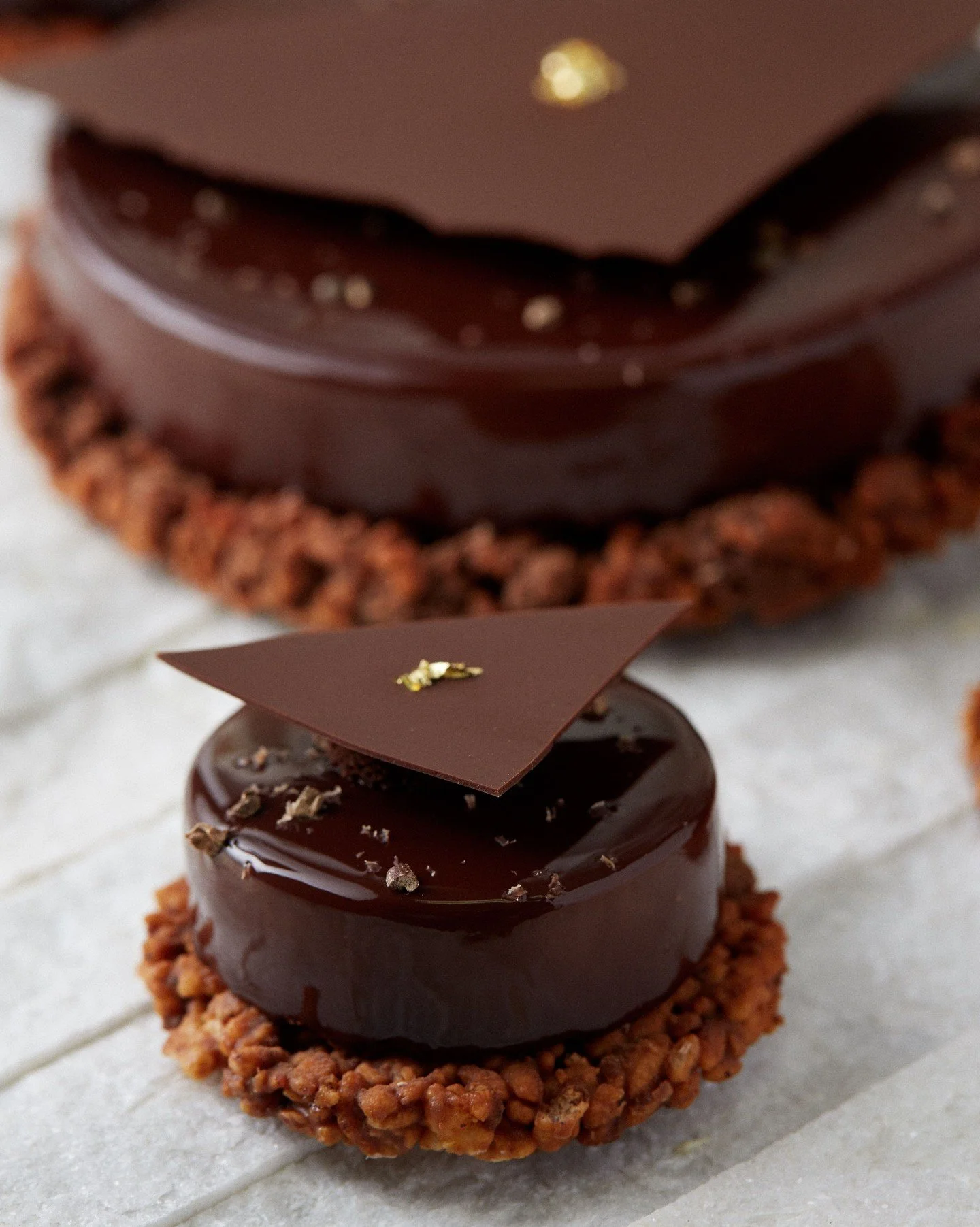 For the chocolate-loving mom, we recommend our Guyana. With dark chocolate mousse, chocolate cr&egrave;me br&ucirc;l&eacute;e, chocolate cake, and crunchy chocolate&ndash;hazelnut croquant, there's really no better way to celebrate. 

For a dessert t