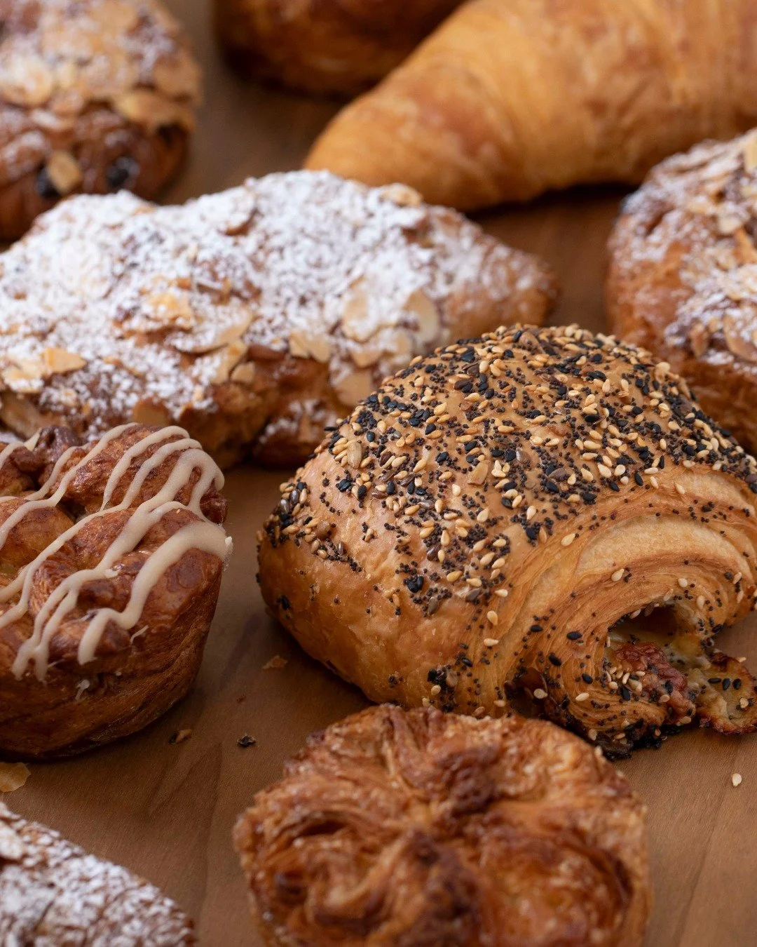 Father&rsquo;s Day is better with a table full of pastries.

With sweet and savory breakfast favorites, our bakery cases are filled with everything you need to start the celebrations off right.

You can also keep it simple with our Nathaniel Reid Bak