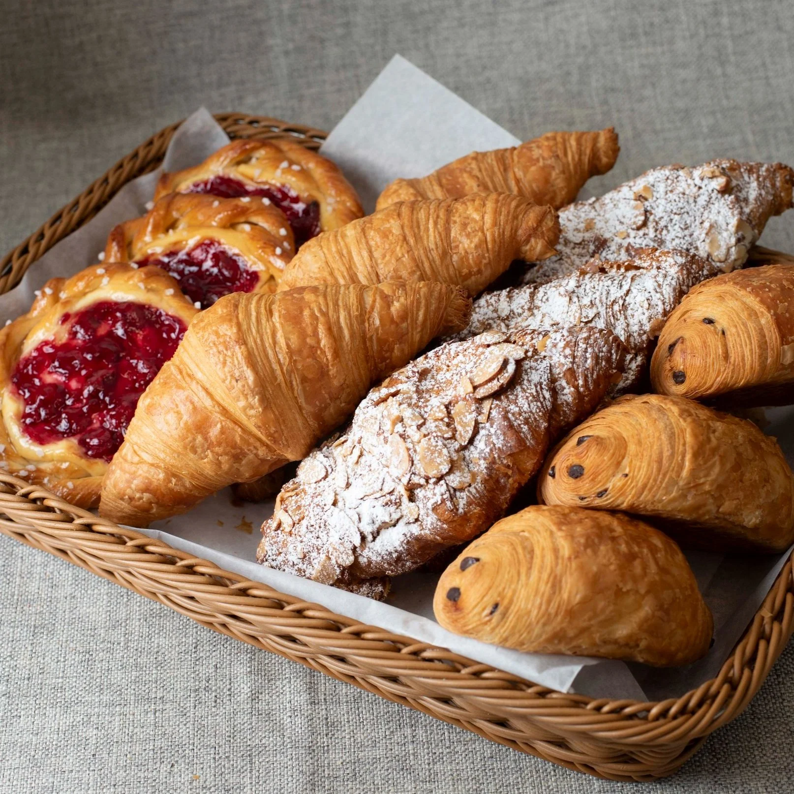 Nathaniel Reid Bakery Box