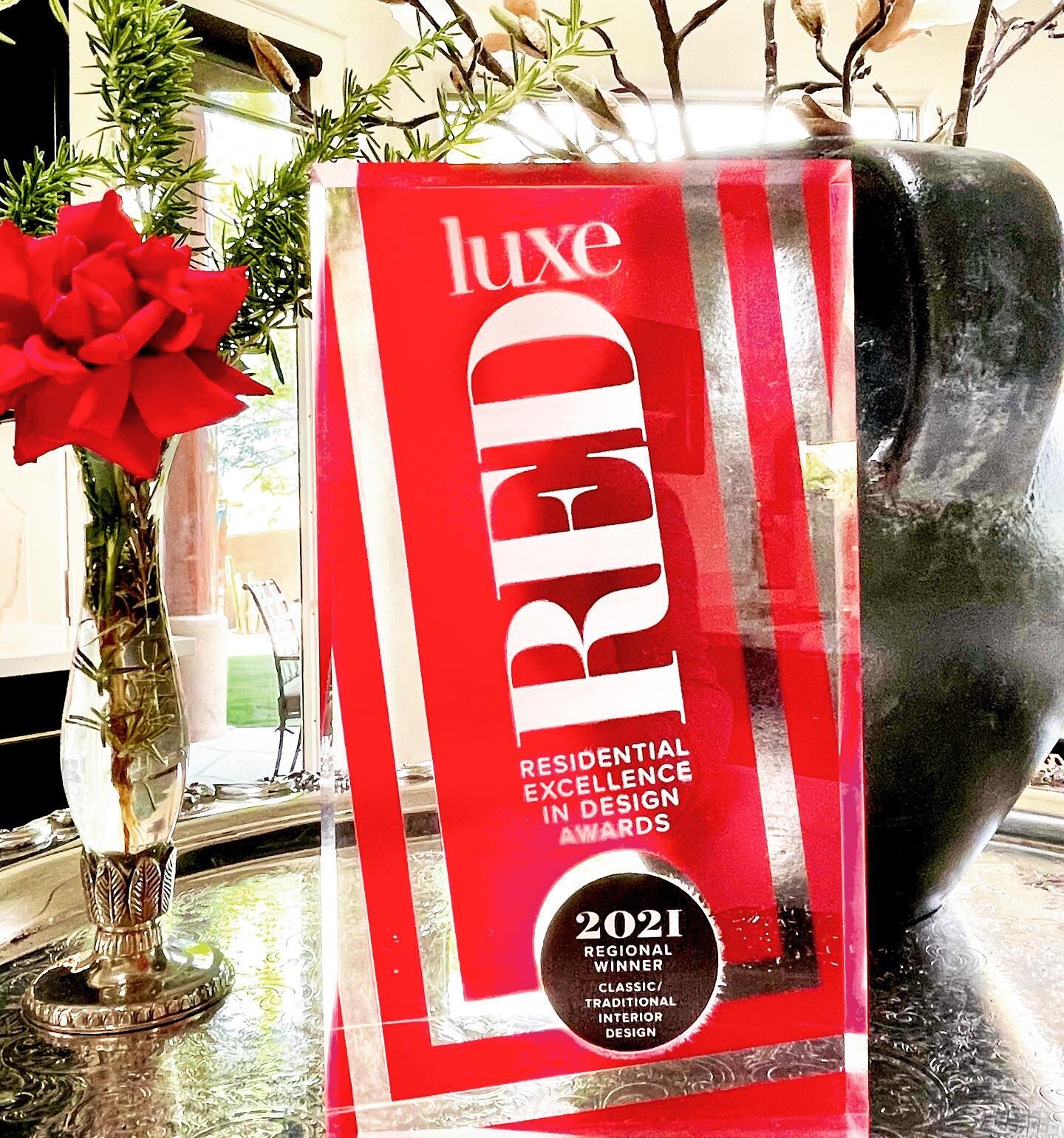 The award has arrived! Arizona 2021 Luxe Magazine RED award winner for Classic/Traditional interior design. Swipe 👉🏼 to see the award-winning project! #luxemagazine #luxemagazinearizona