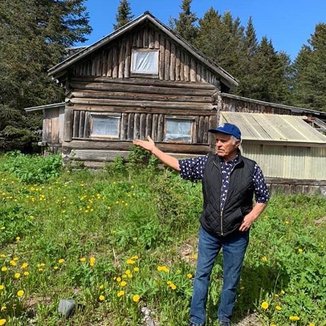 Buzz Kyllonen telling the history of Anchor Point in front of one of the cabins he and his mother built as one of the earliest homesteading families in Anchor Point. Buzz is going to be sharing photos and stories with us from his lifetime in Anchor P