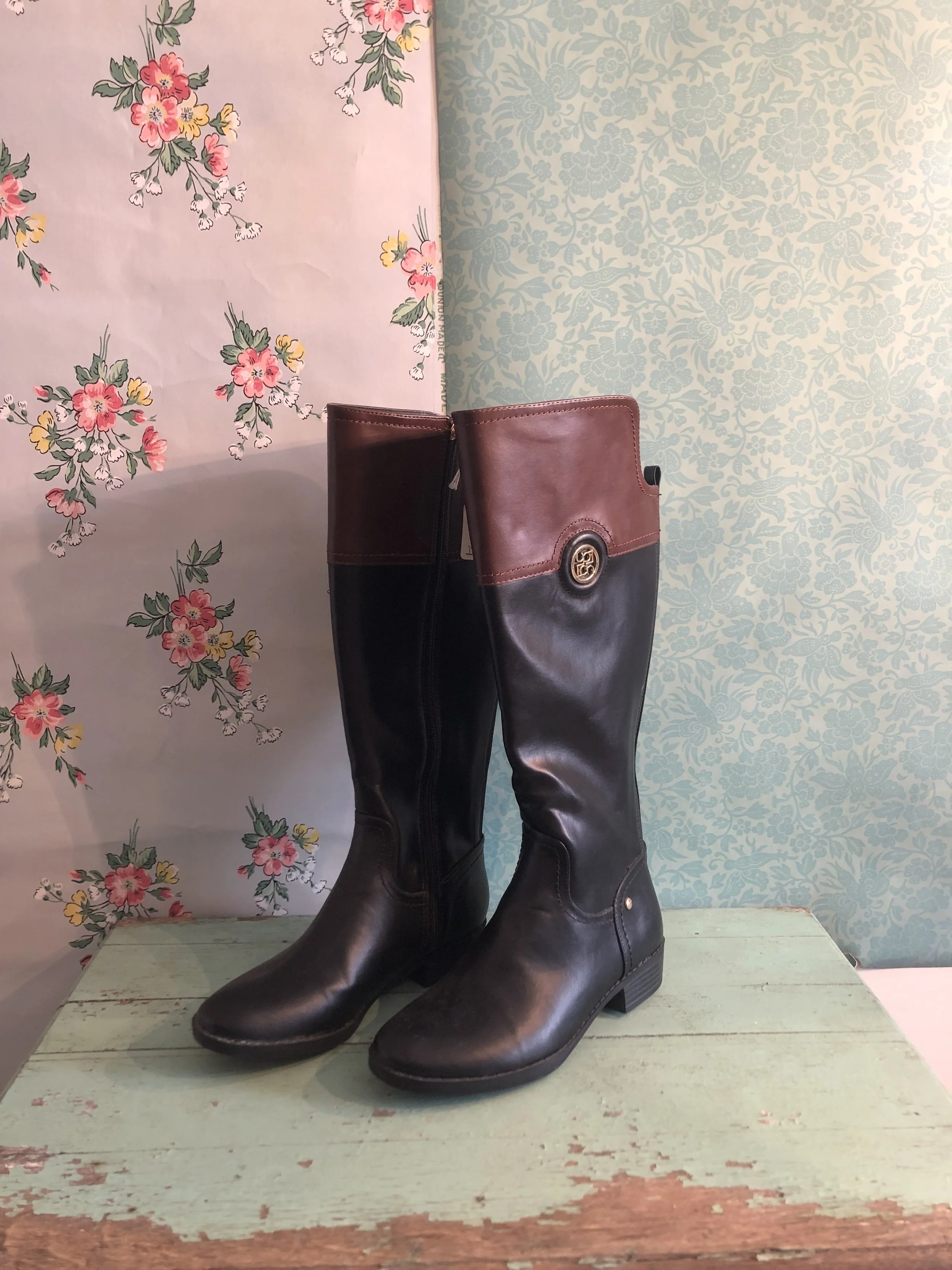 liz claiborne boots