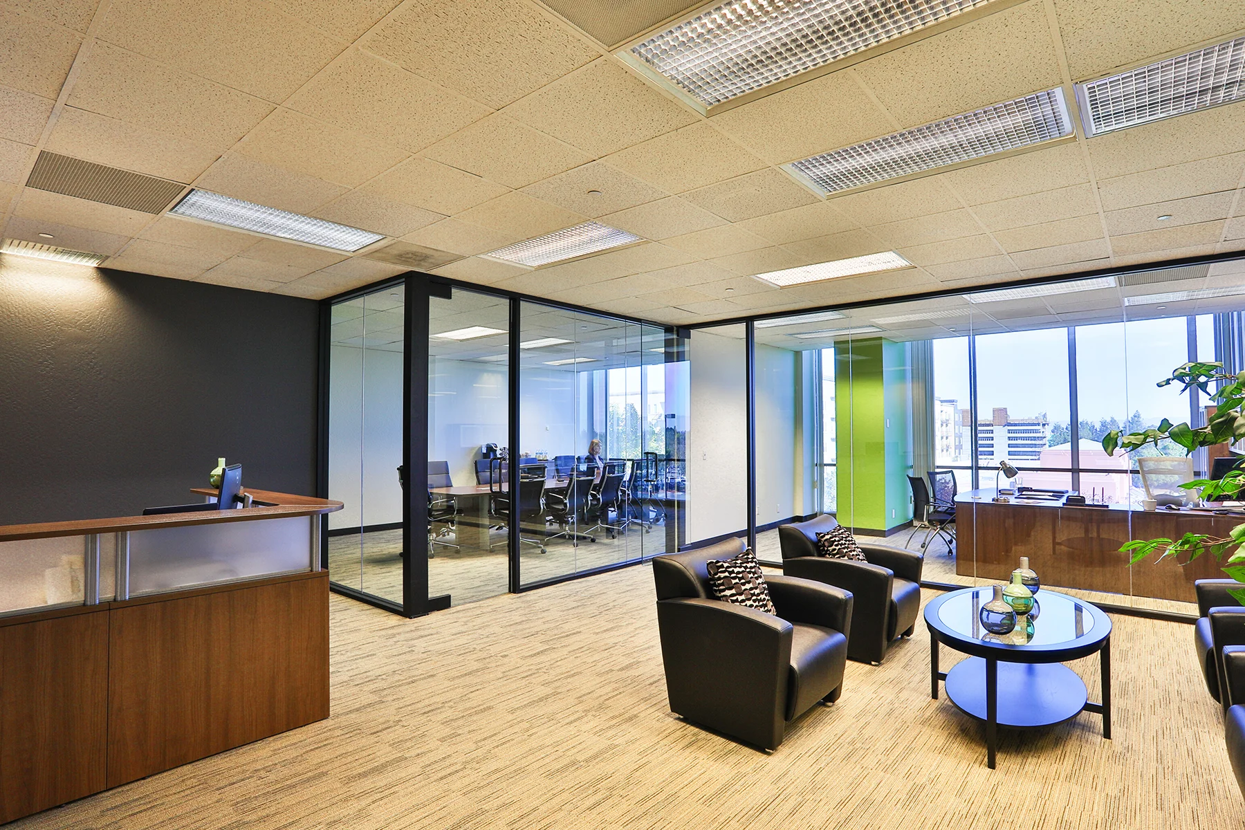 Interior-002.jpg