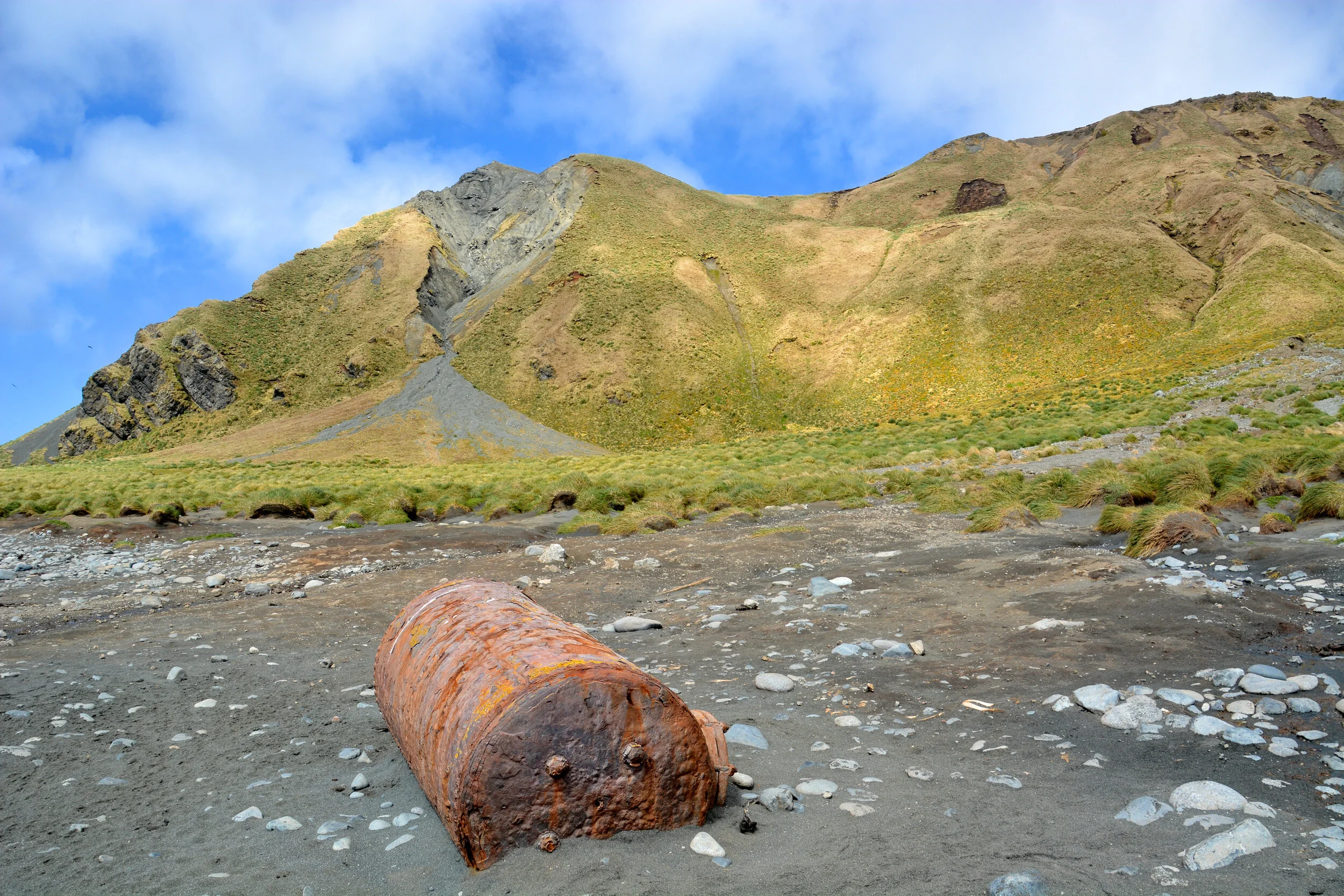 M038 - A rusting digestor reminds us of the dark past when the penguin population was exploited for its oil - West Beach - November 2013