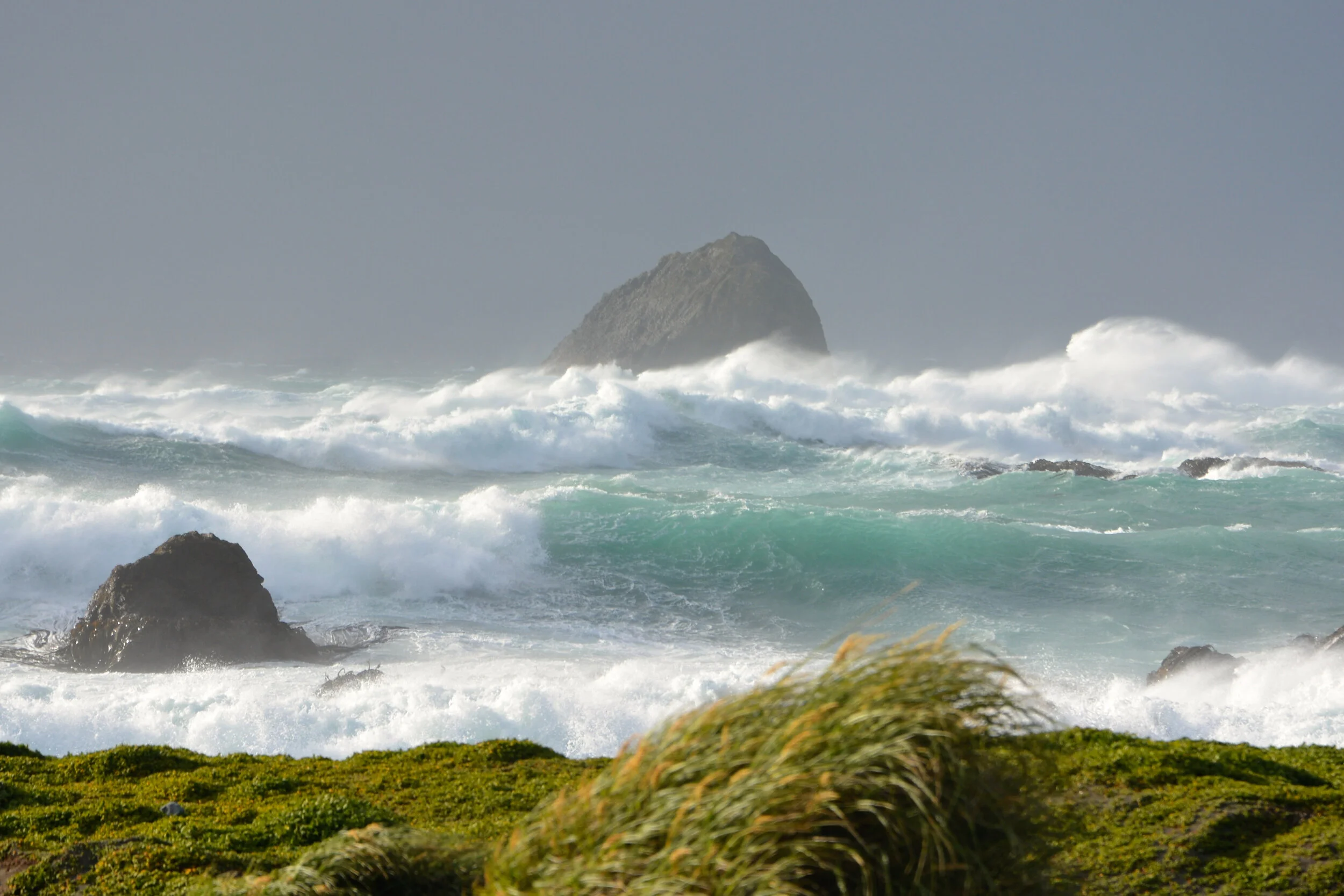 M125 - Stormy day in Hasselborough Bay - February 2014 