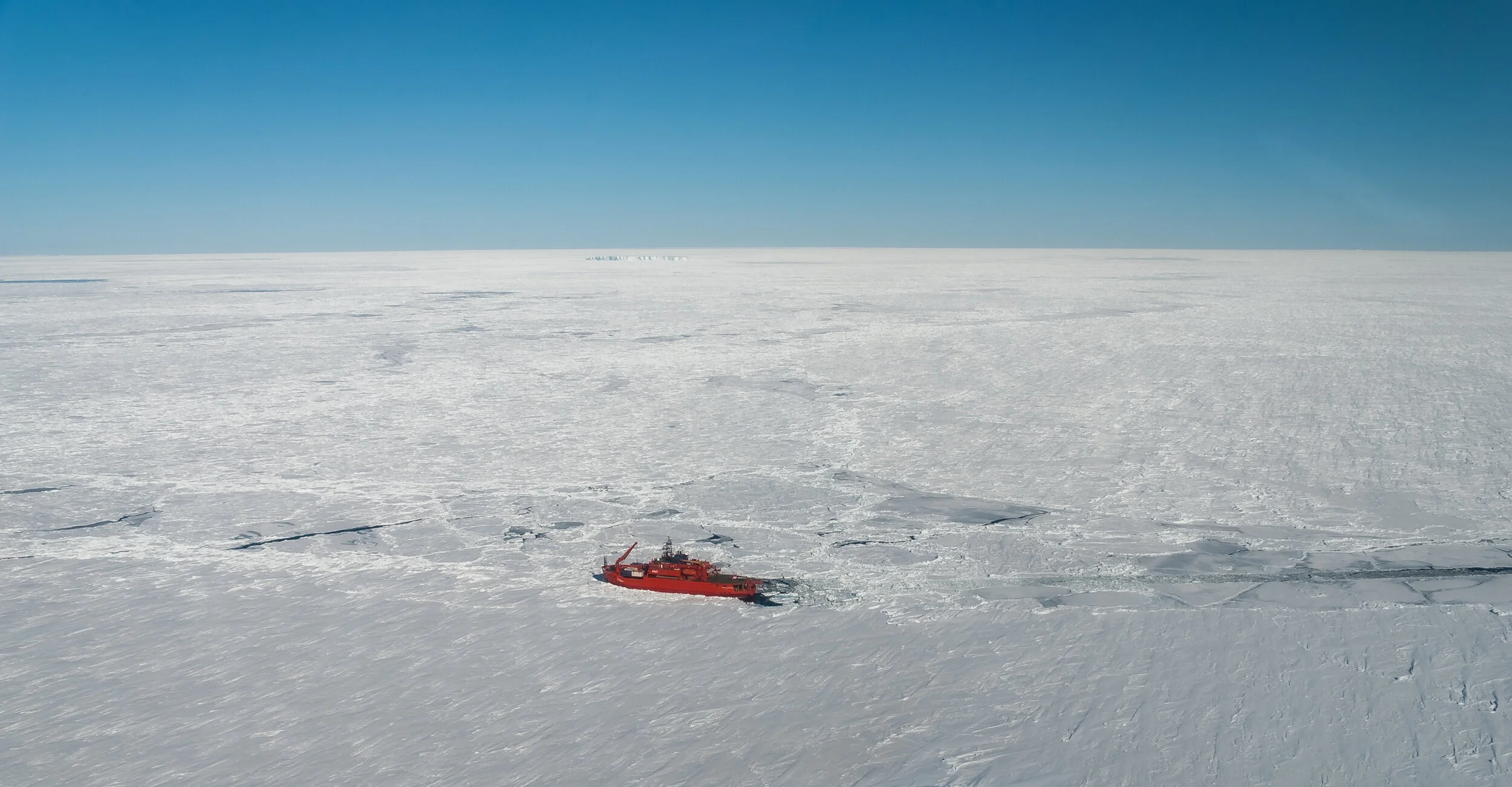 11 - 2007/08 Australian Antarctic summer season - Flight to Casey