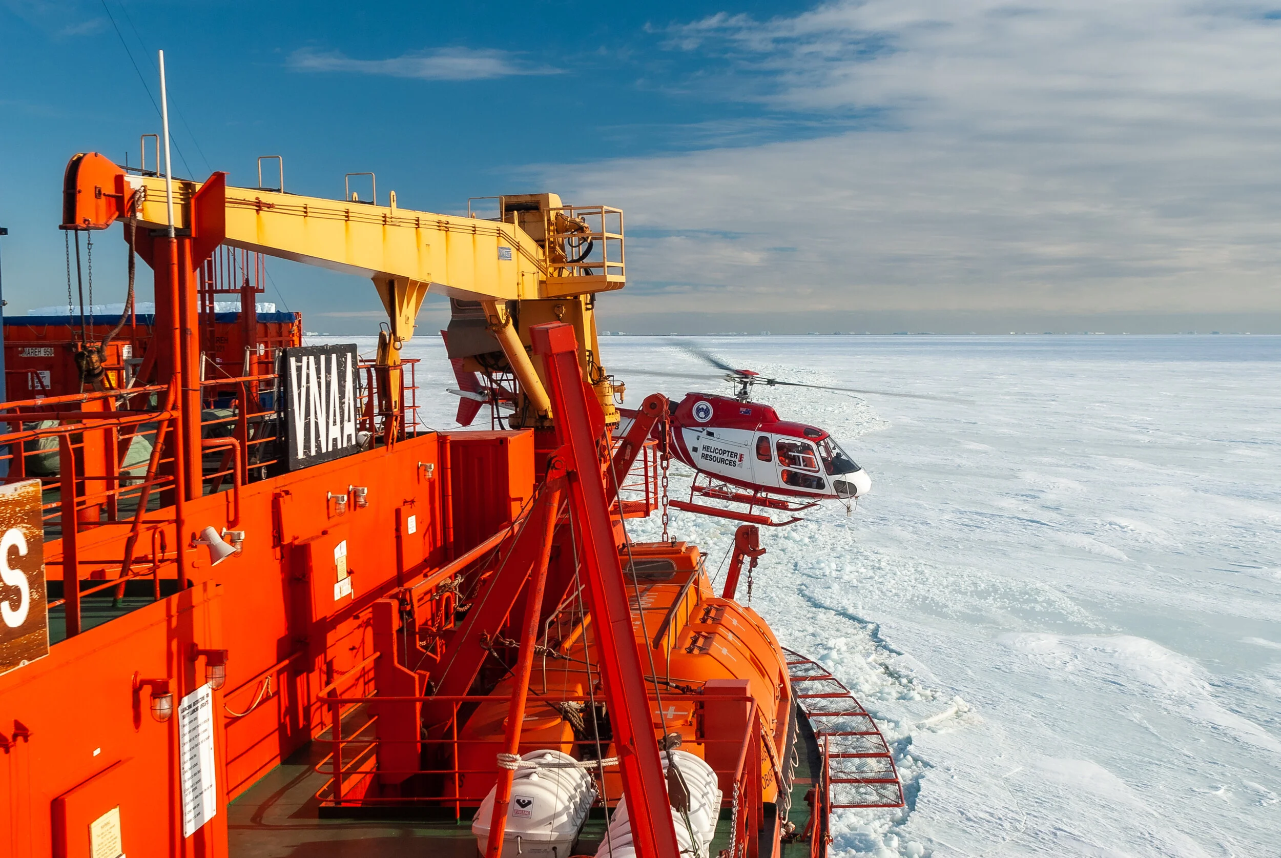 45 - V4 on the Aurora Australis: Davis to Mawson