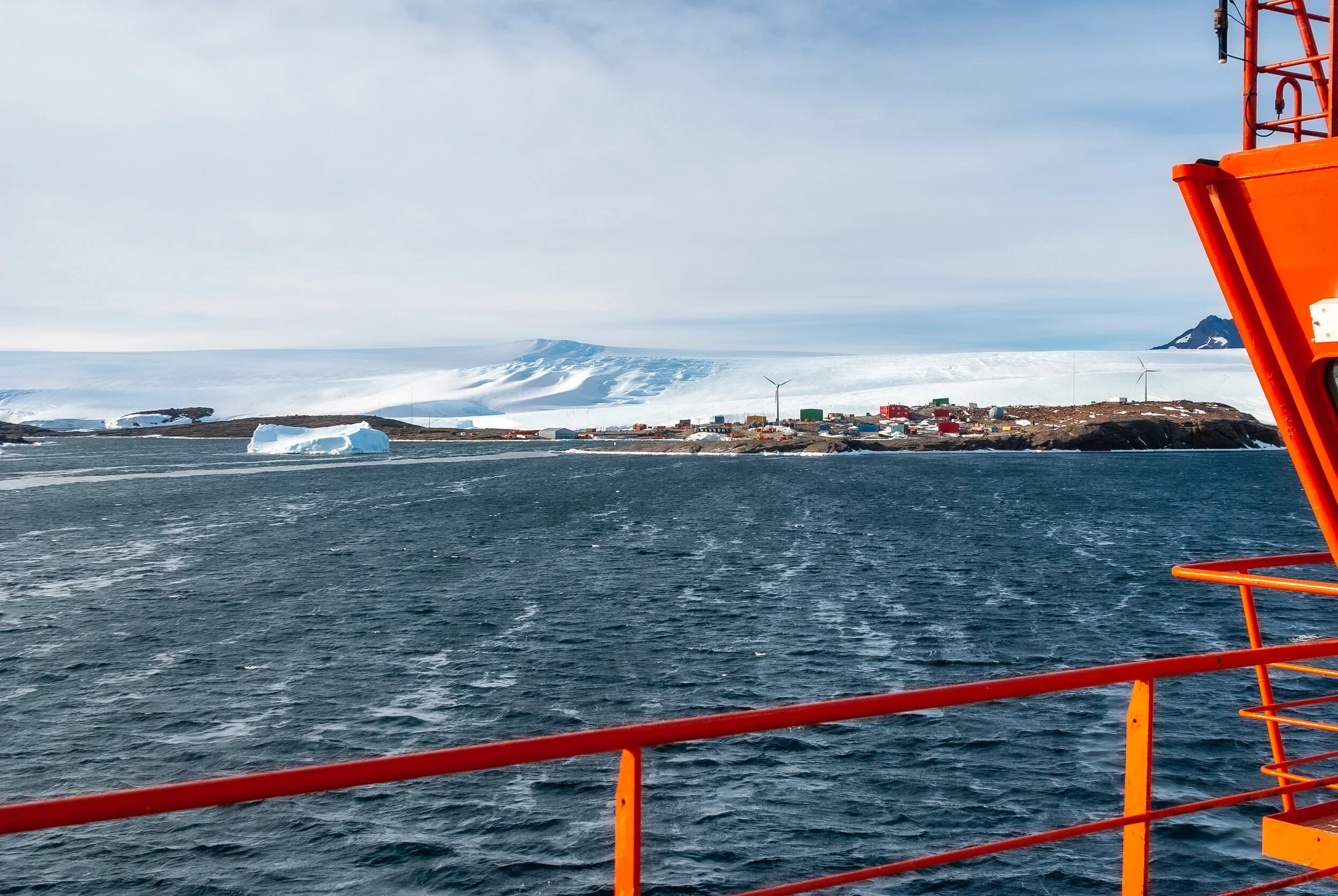 79 - V4 on the Aurora Australis: Mawson Station re-supply