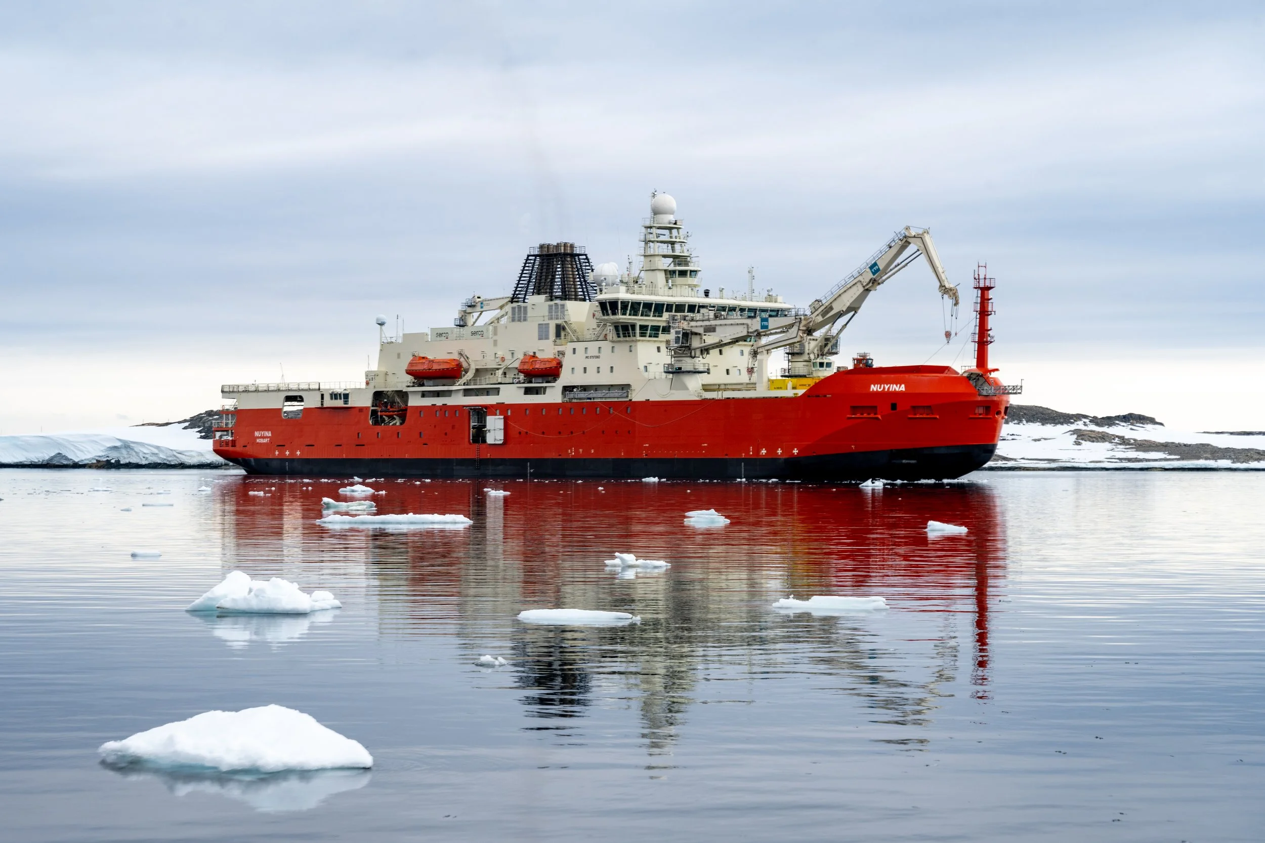 C64 - RSV Nuyina in Newcomb Bay to re-fuel the station
