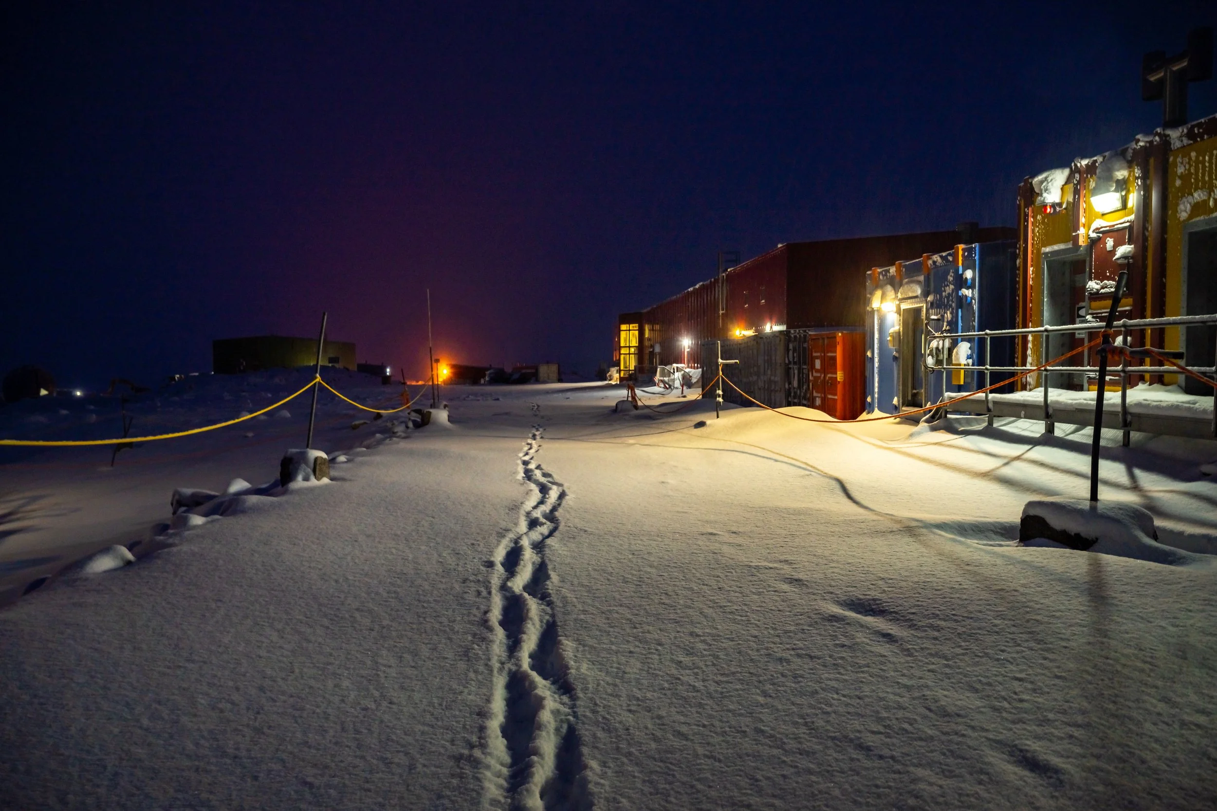 C191 - Early morning walk to work through fresh snow