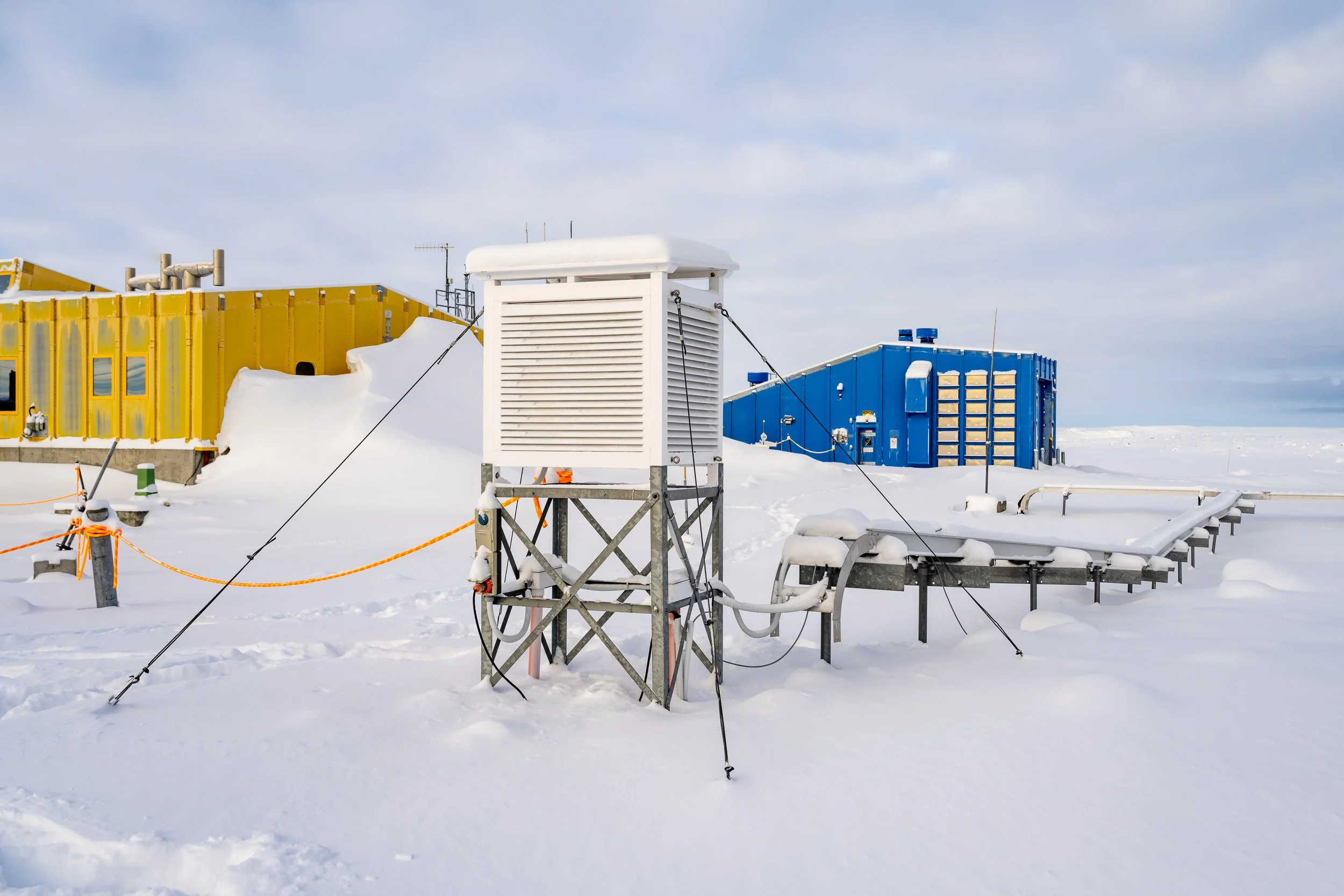 C223 - The Weather Bureau Stevenson screen