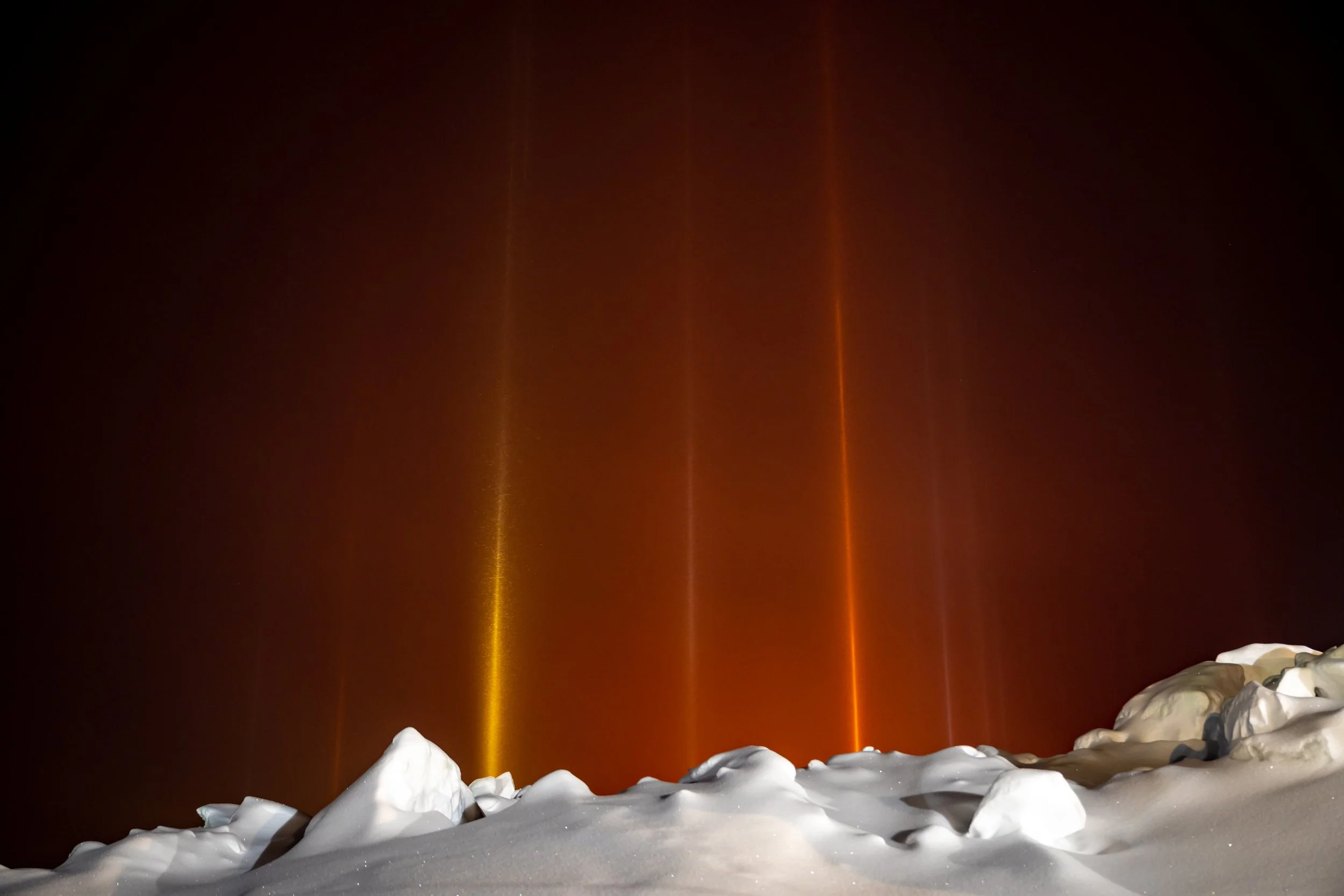 C312 - 3rd of June 7:34 am - Light Pillars over Casey Station