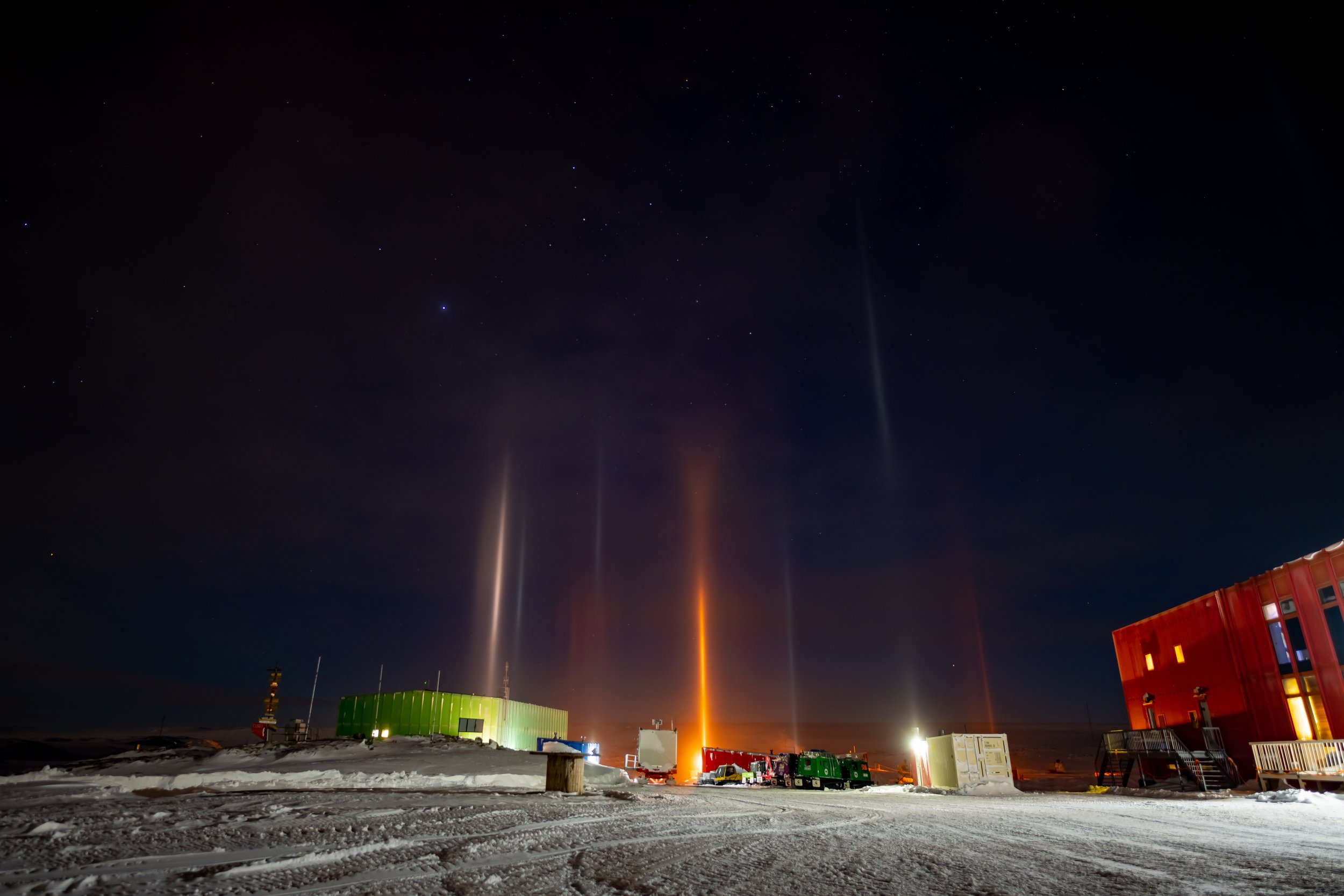 C431 - 15th of August 6:03 am - Spectacular, early morning light pillars