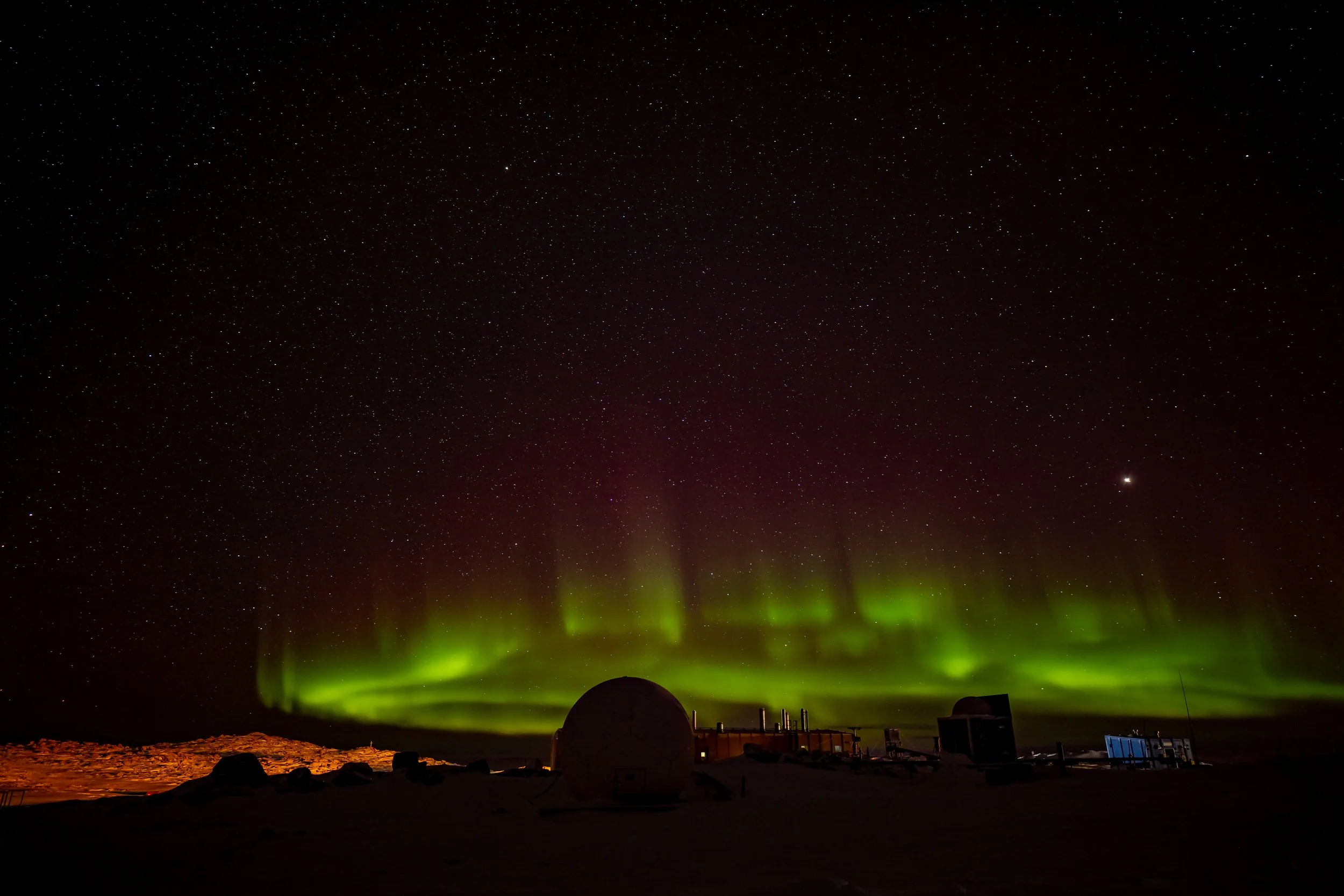 C437 - 31st of August 11:34 pm - Aurora to the north of Casey