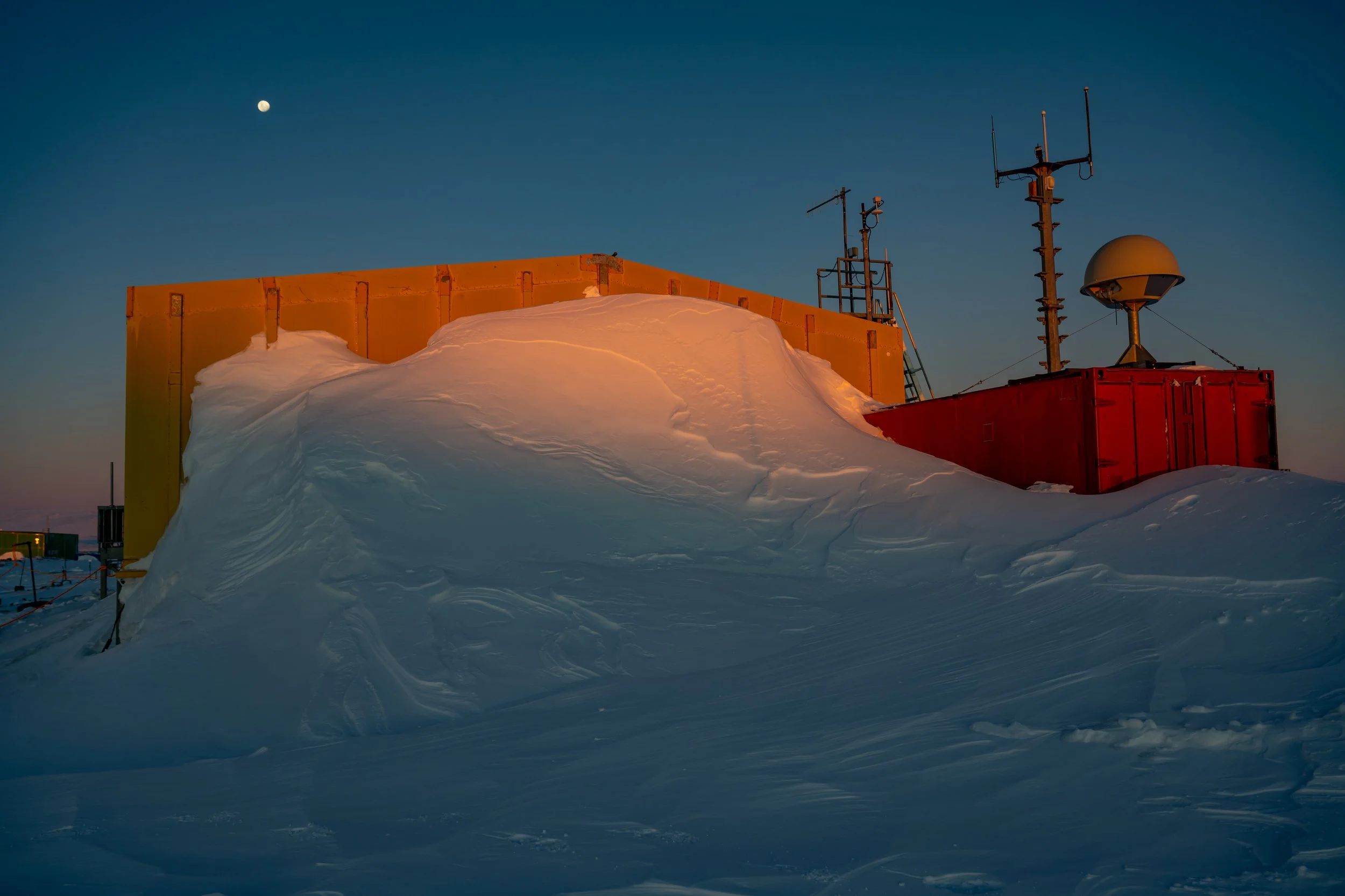 C501 - 8th of September 5:47 pm - Sunset over the blizzard tail in the lee of the operations building