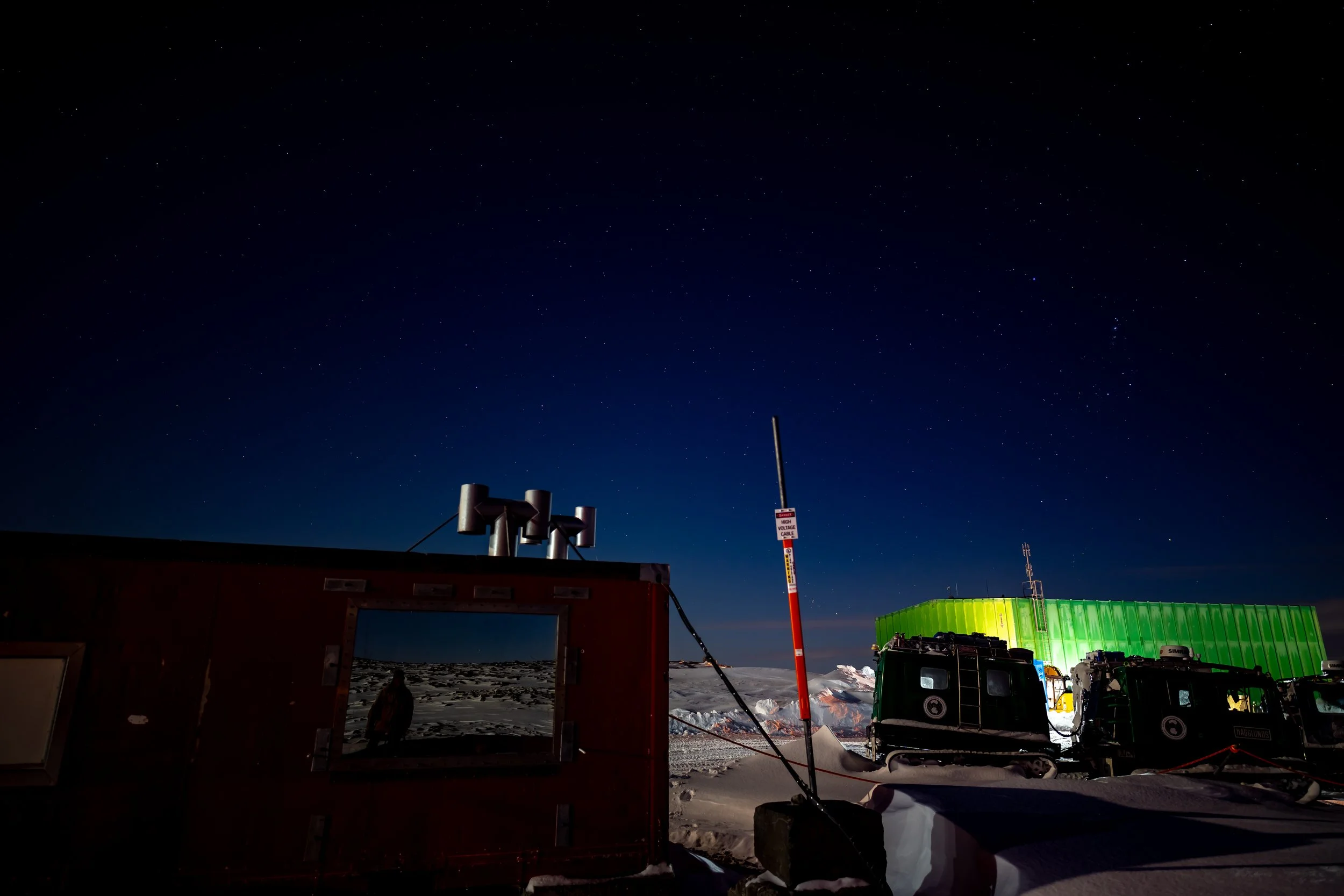 C533 - 7th of October 2:13 am - Selfie in the Hut window