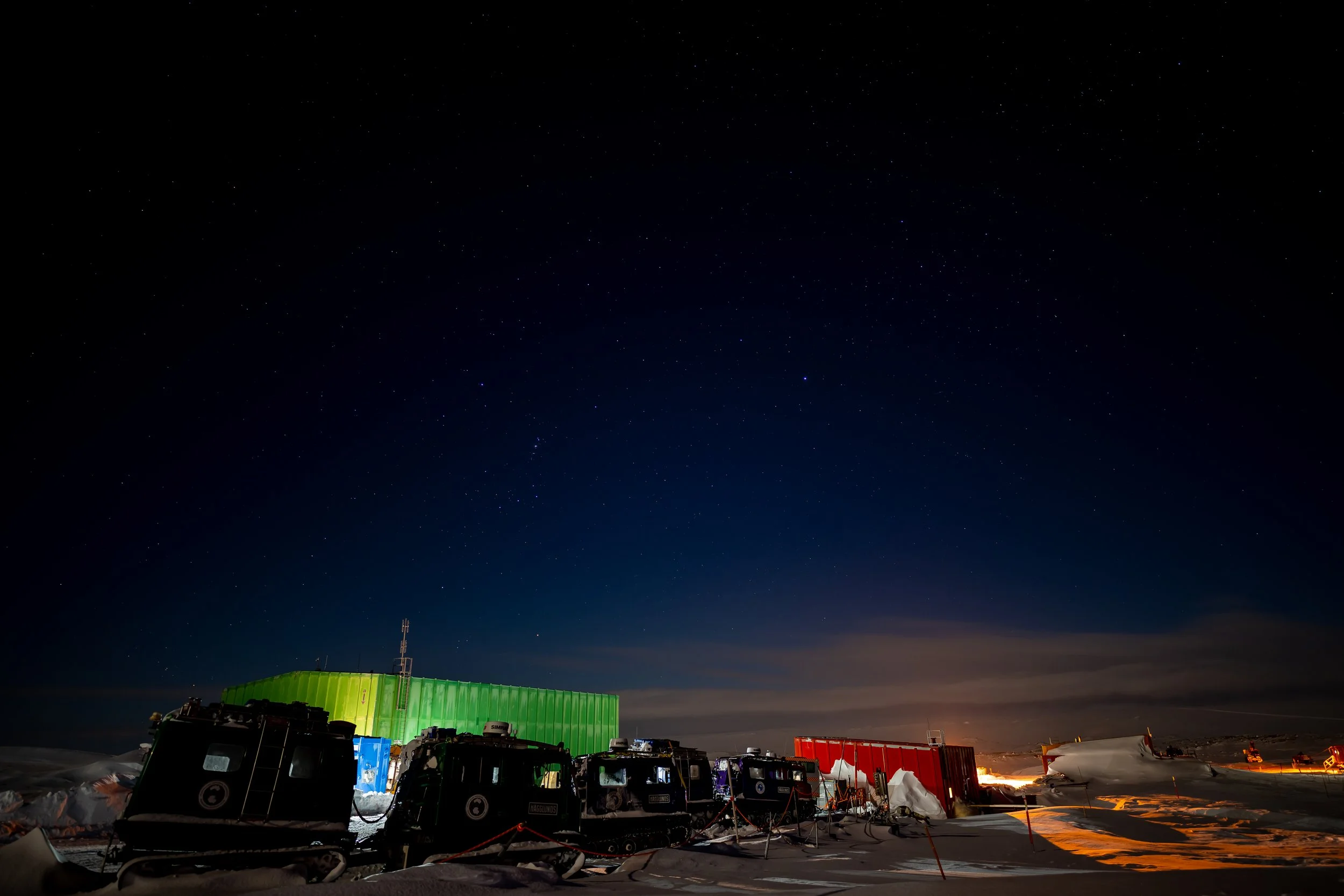 C602 - 7th of October 2:12 am - Clear night at Casey Station