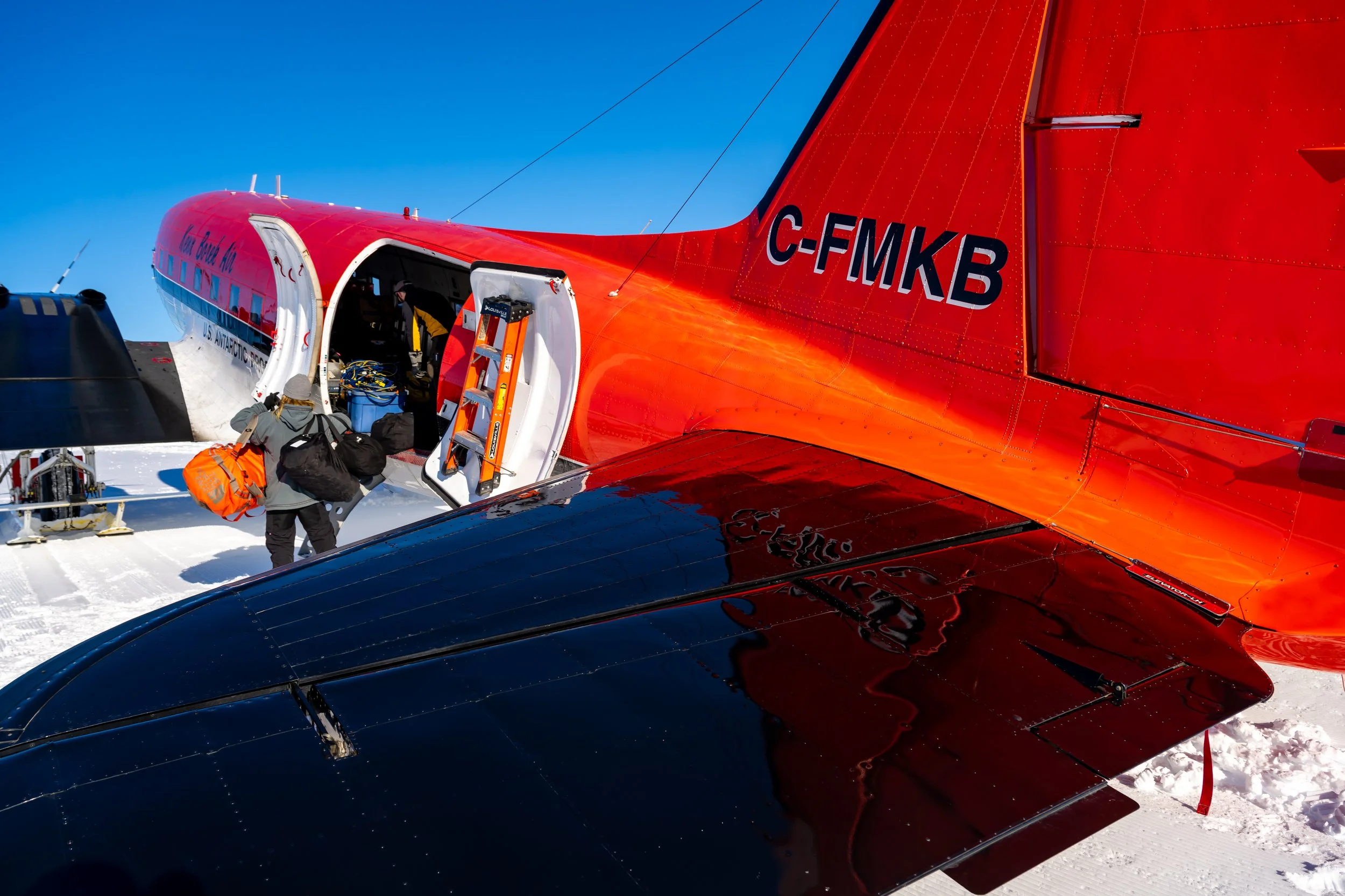 C626 - 12th of November 2022 8:11 pm - Ken Borek Basler C-GJKB (Aus) being unloaded at Casey Skiway after flying from McMurdo Station