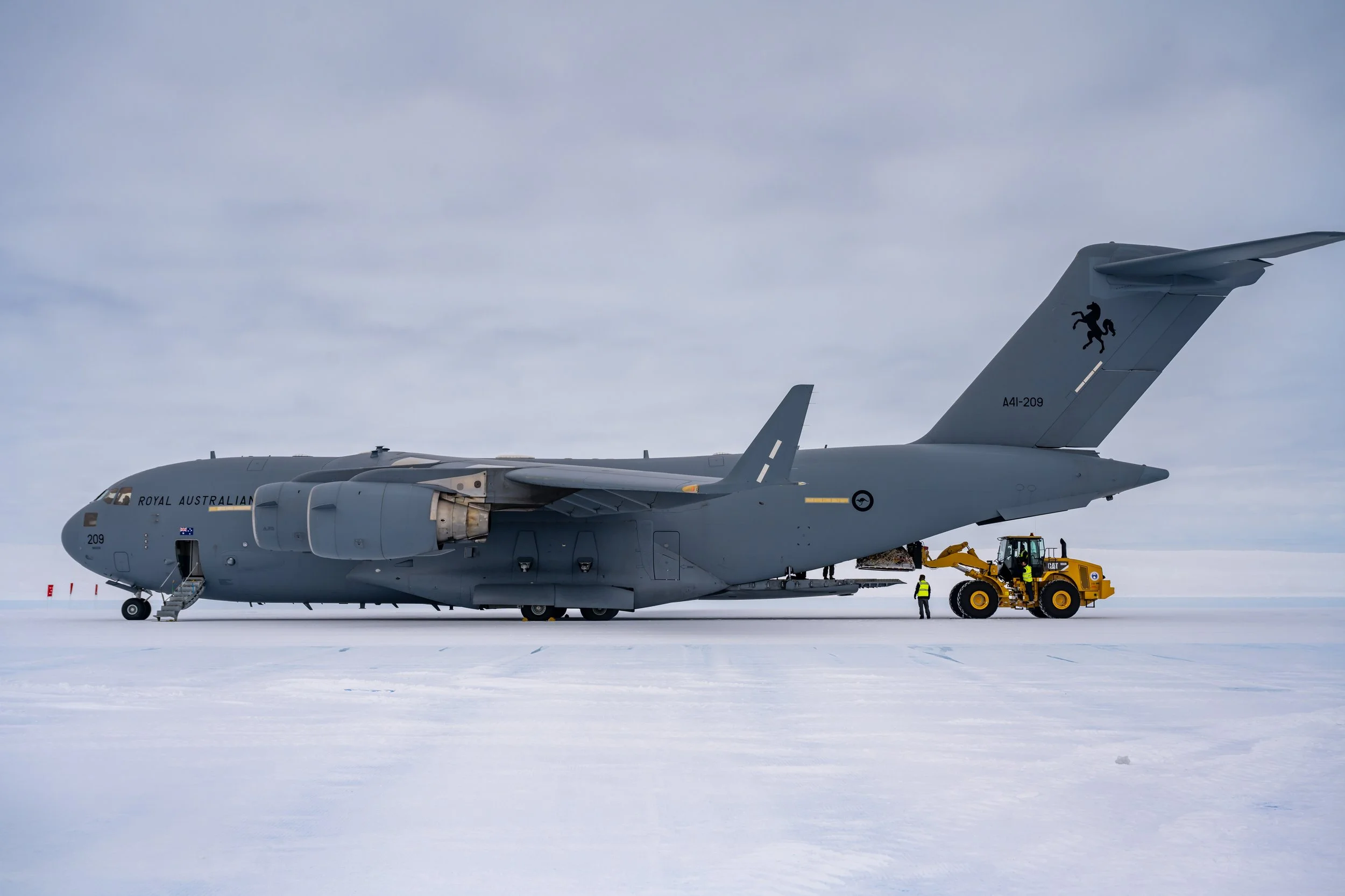 C647 - 26th of November 2022 12:36 pm - ANARE 75 departure day - loading our baggage and personal effects into the RAAF C17A Globemaster at Wilkins runway