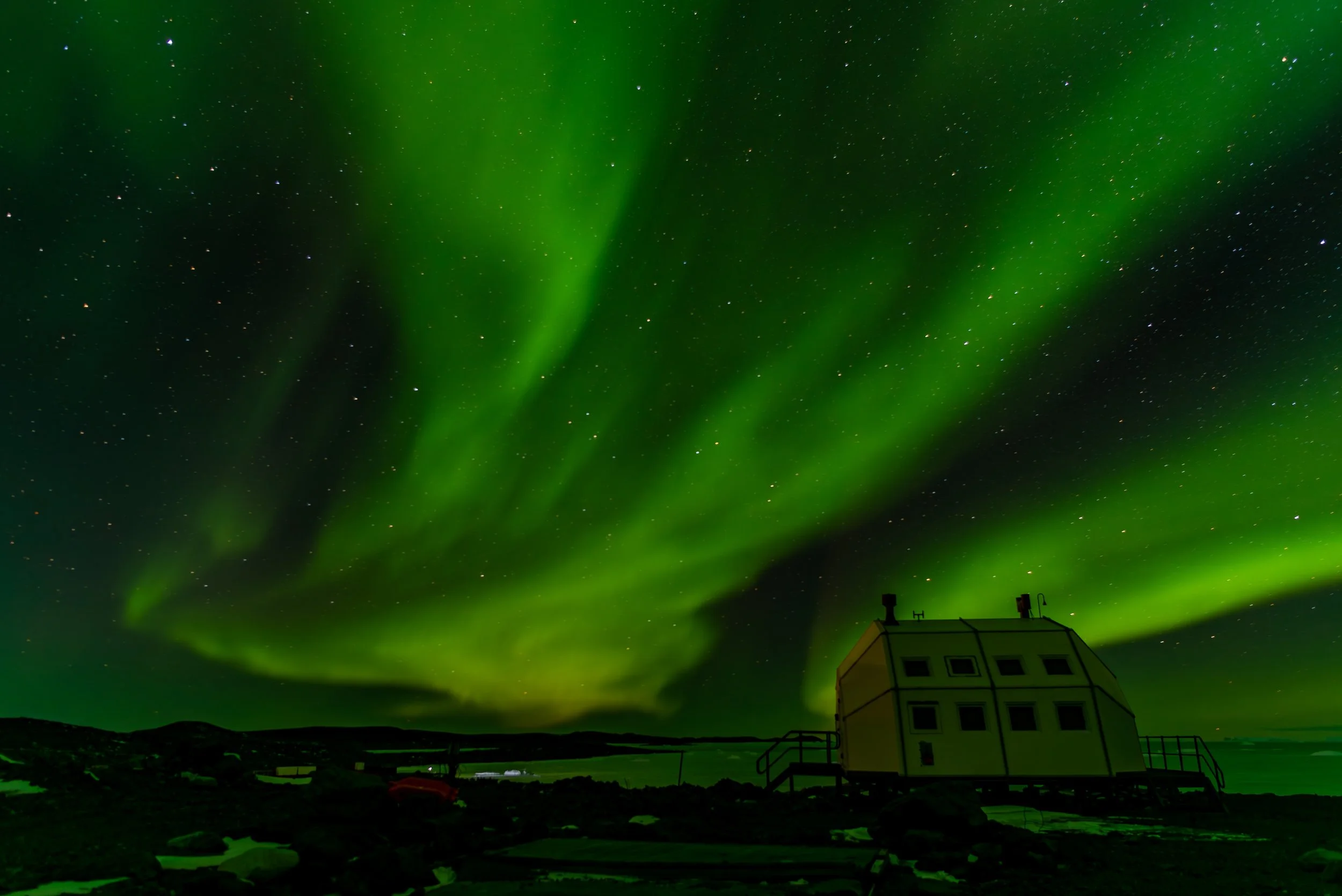 AA 007 - Davis Aurora 29th of March 2017 2:56 am - Nikon D750, 24mm, f/2.8, ISO 100, exp 30sec