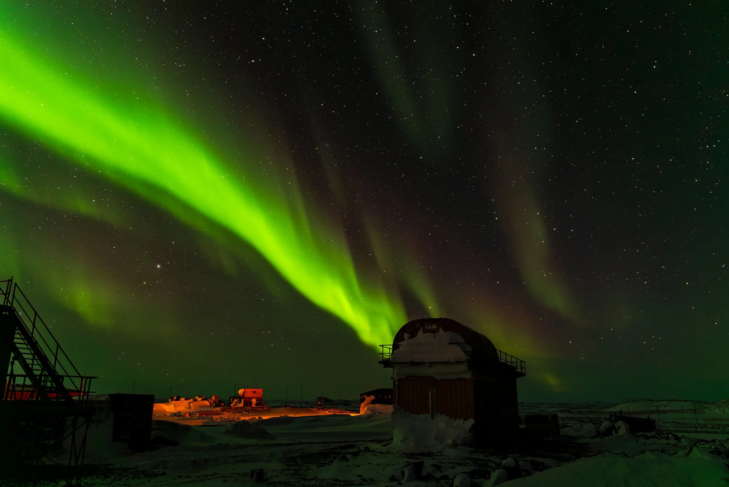 AA 010 - Davis Aurora 16th of September 2017 10:03 pm - Nikon D750, 24mm, f/2.8, ISO 100, exp 10sec