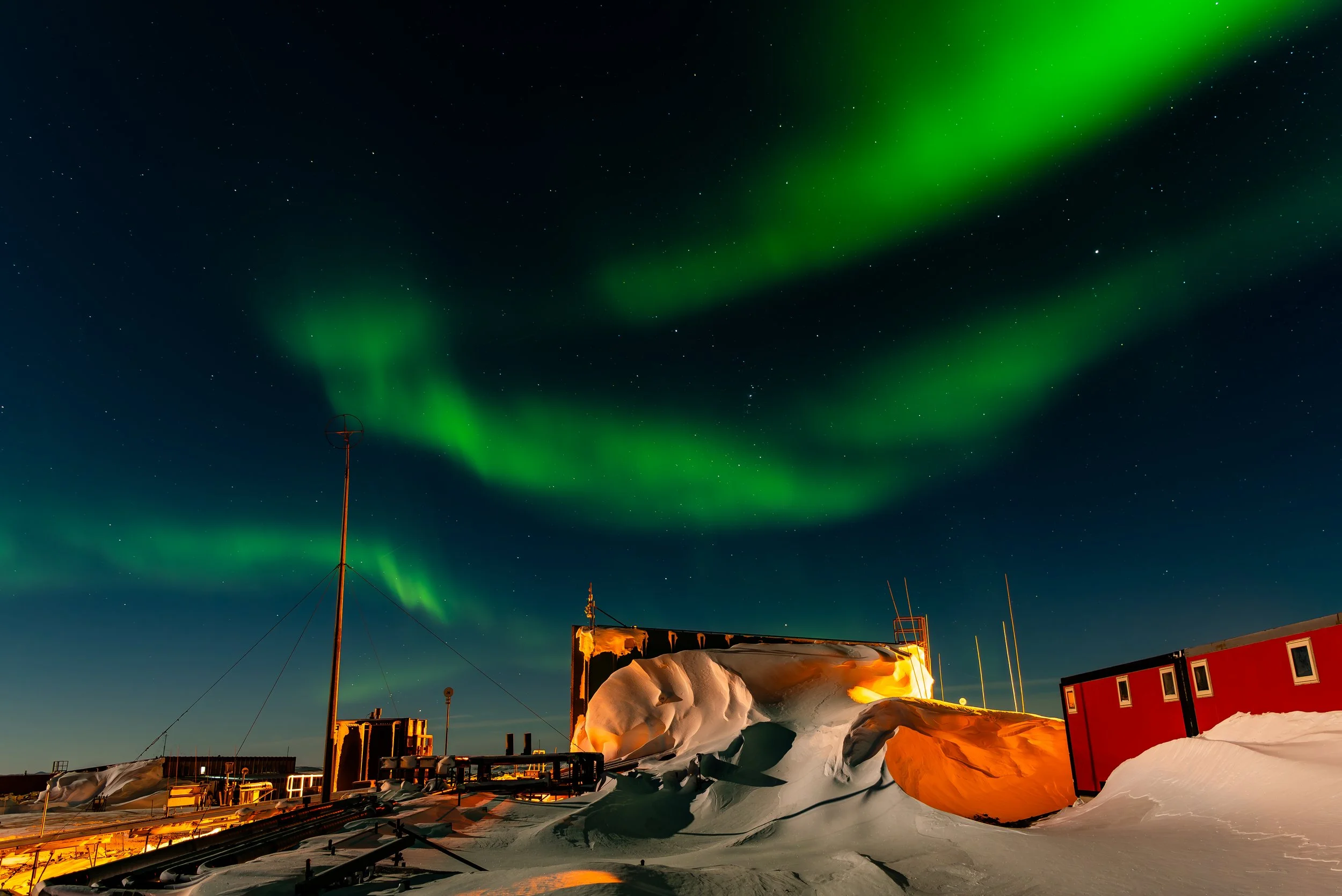 AA 030 - Davis Aurora 8th of September 2017 5:27 am - Nikon D750, 24mm, f/2.8, ISO 100, exp 10 sec