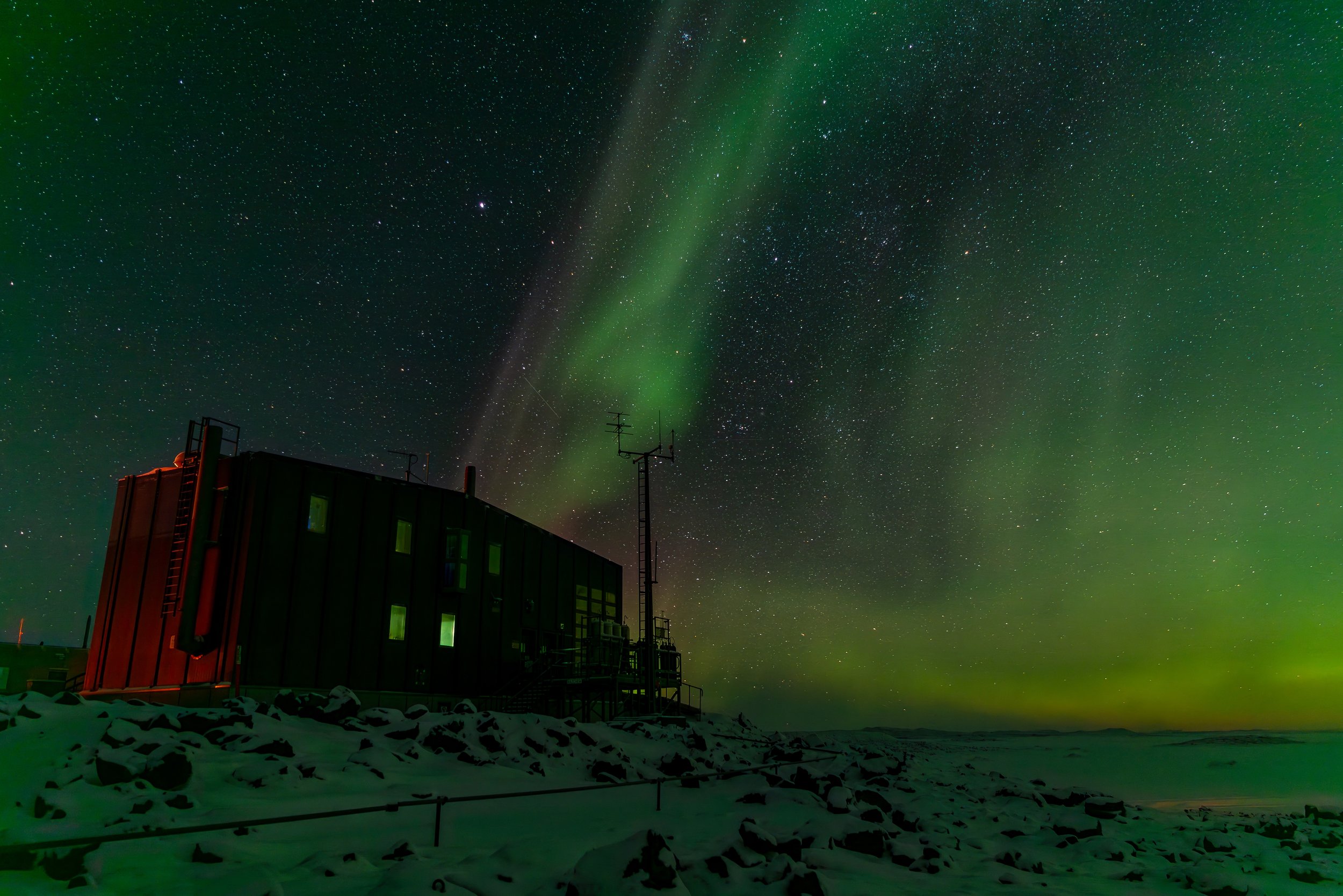 AA 062 - Davis Aurora 24th of April 2017 5:41 am - Nikon D750, 24mm, f/2.8, ISO 100, exp 15 sec