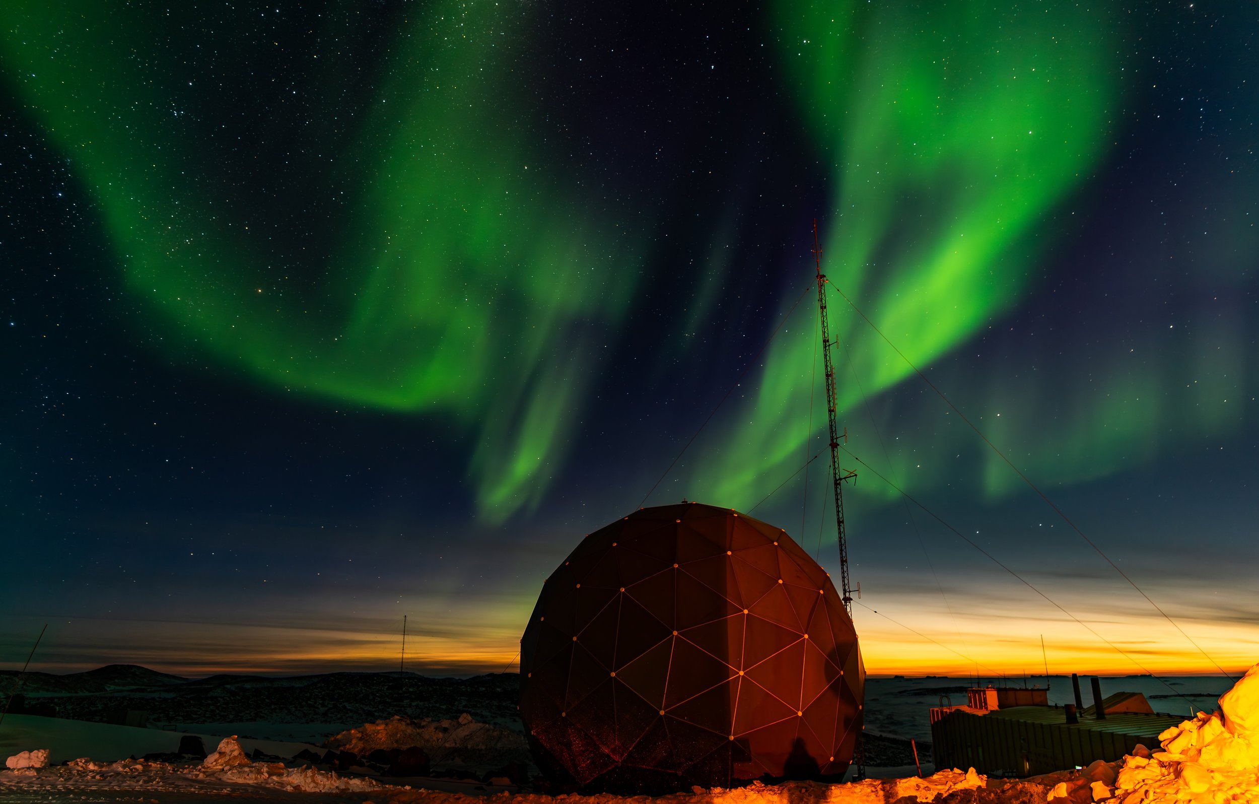 AA 097 - Davis Aurora 16th of September 2017 9:58 pm - Nikon D750, 24mm, f/2.8, ISO 100,  exp 15 sec