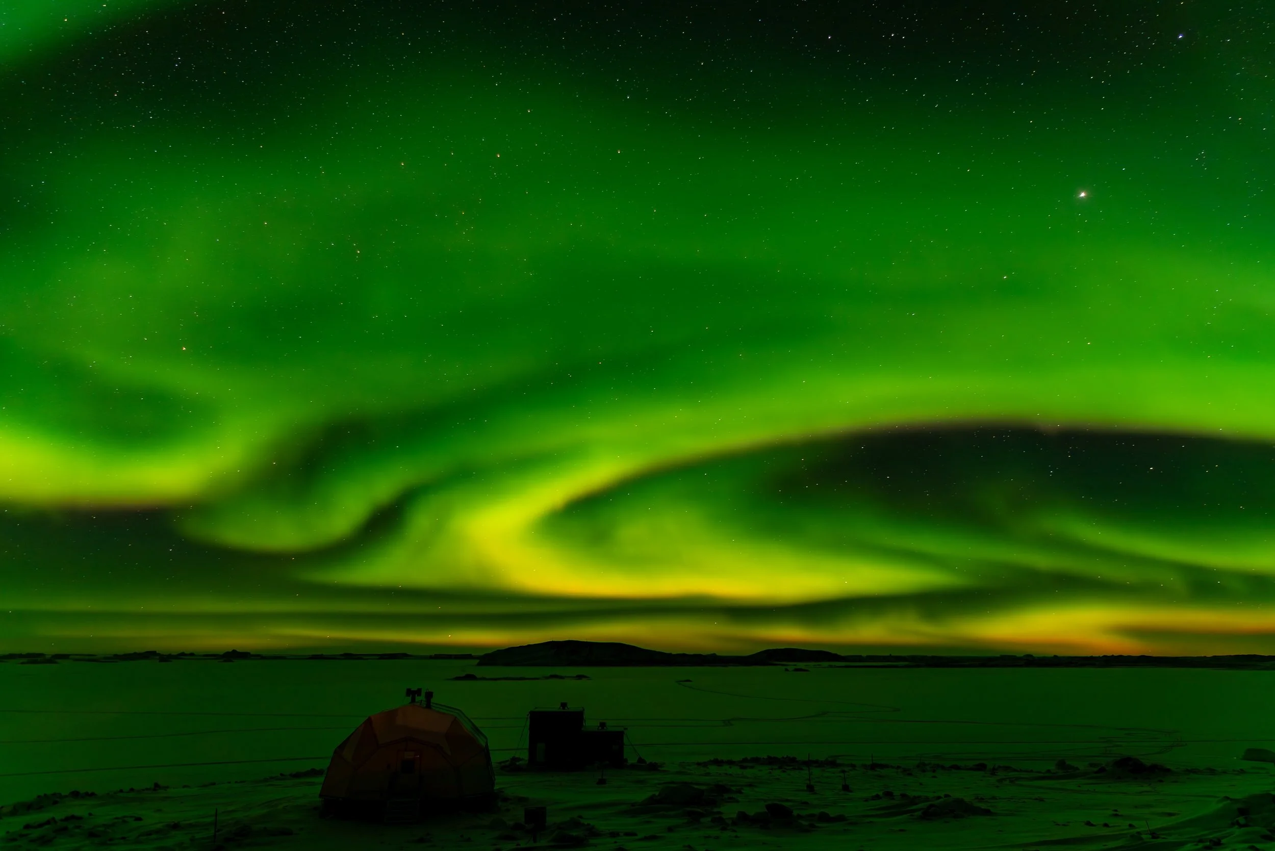 AA 100 - Davis Aurora 25th of April 2017 1:27 am - Nikon D750, 24mm, f/2.8, ISO 100,  exp 15 sec