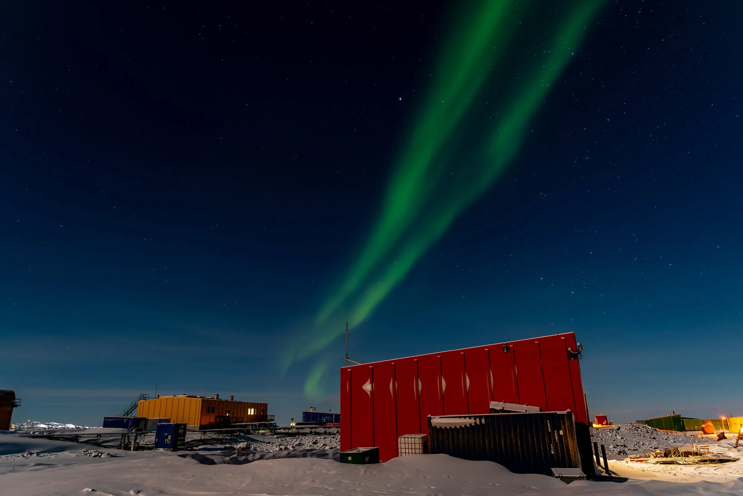 AA 105 - Davis Aurora 6th of August 2017 8:22 pm with landscape lit up by moonlight - Nikon D750, 24mm, f/2.8, ISO 100,  exp 10 sec