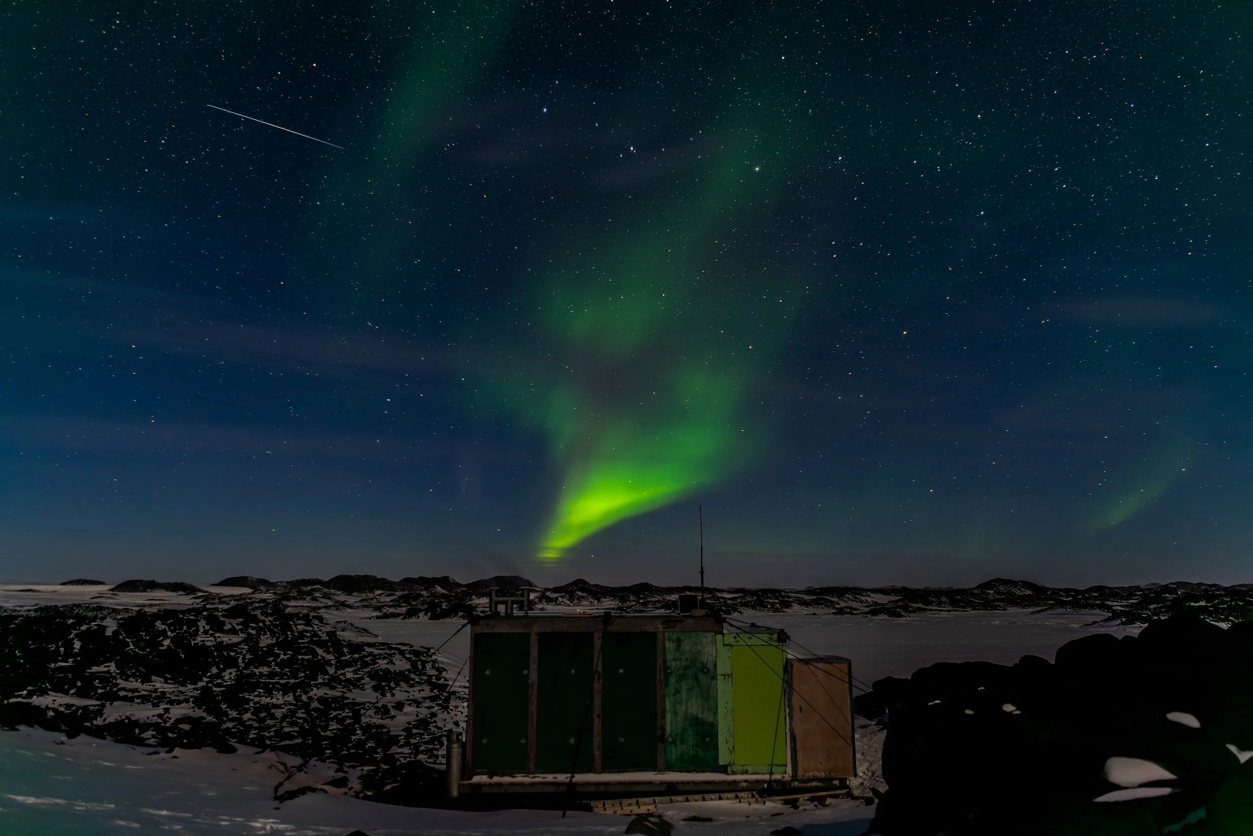 AA 110 - Davis Aurora 18th of June 2017 5:49 am, at Bandits Hut - Nikon D750, 24mm, f/2.8, ISO 100,  exp 20 sec