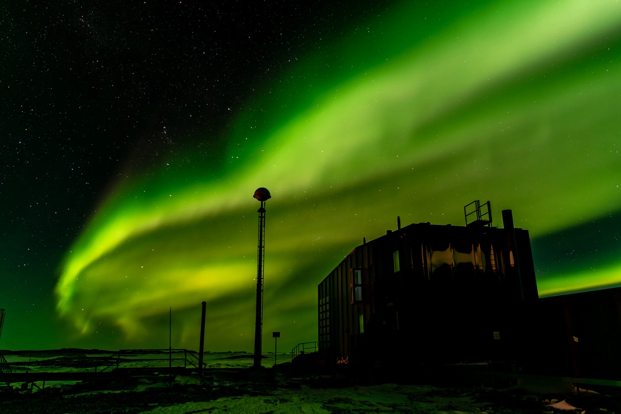 AA 126 - Davis Aurora 26th of July 2017 7:25 am - Nikon D750, 24mm, f/2.8, ISO 100,  exp 15 sec