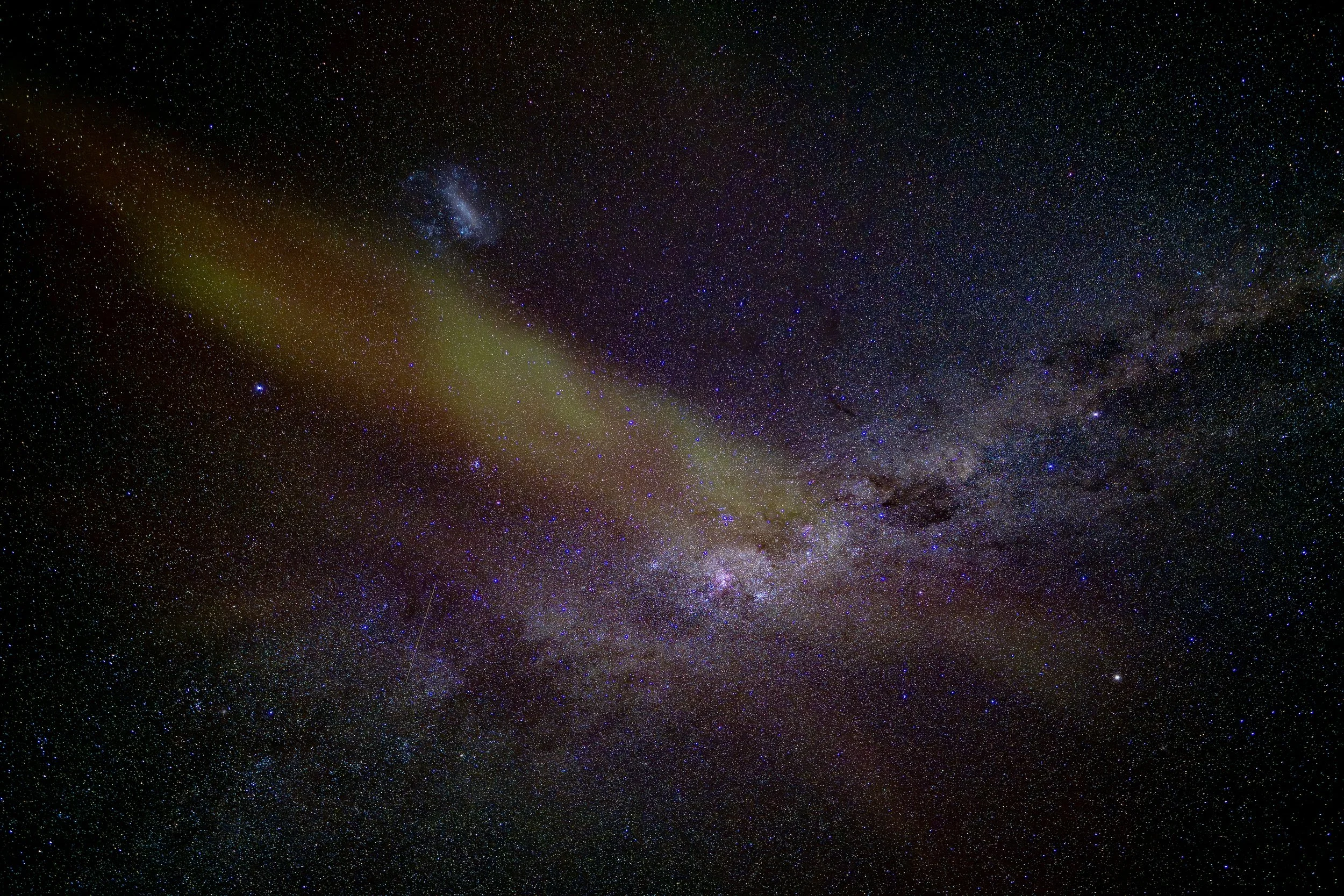 Cas AA 048 - 30th of May at 08:17 pm. Nikon Z7ii 20mm f/1.8 lens, ISO 320 exp 15 sec