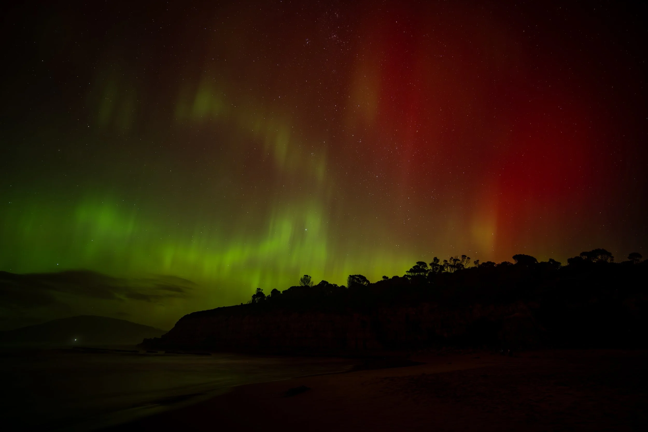 G5 Storm 113 - May 11th 2024 11:47:08 pm Nikon Z7ii, LAOWA FFii 15mm f/2.0 lens, ISO 250 exp 10 sec