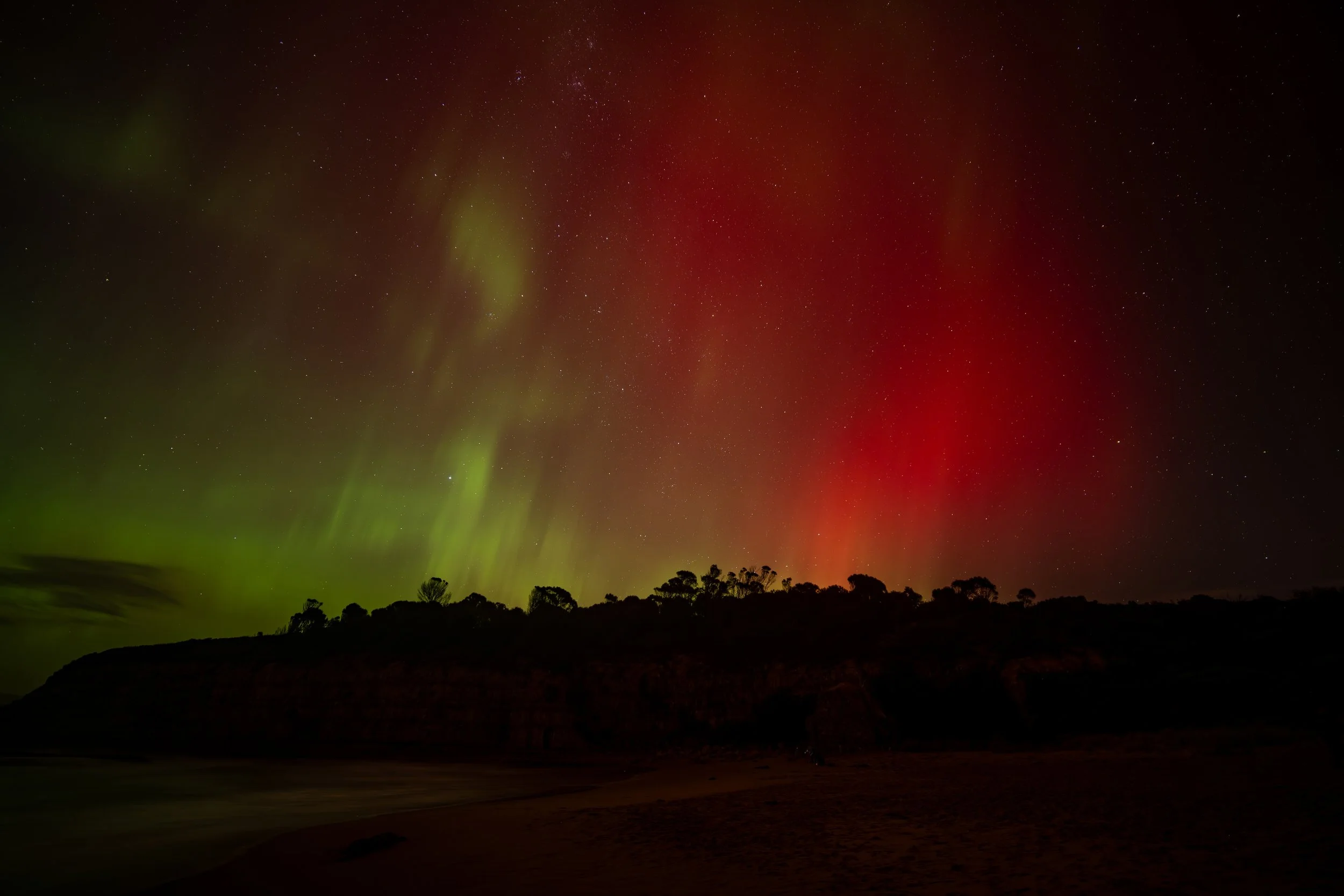 G5 Storm 114 - May 11th 2024 11:48:31 pm Nikon Z7ii, LAOWA FFii 15mm f/2.0 lens, ISO 250 exp 10 sec